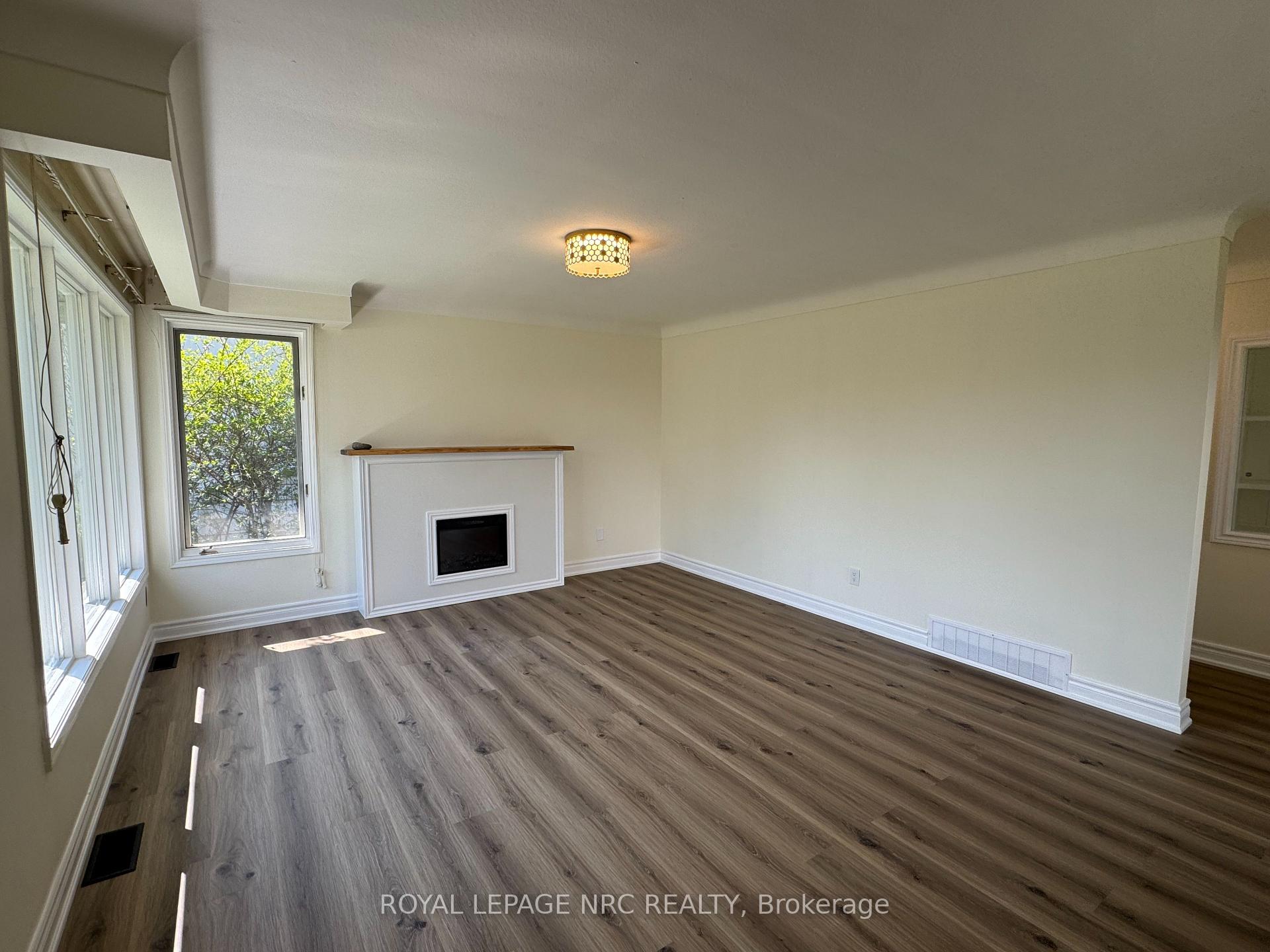 Photo 4 of 11 Richard Street, St. Catharines, Glendale/Glenridge — HOMEH