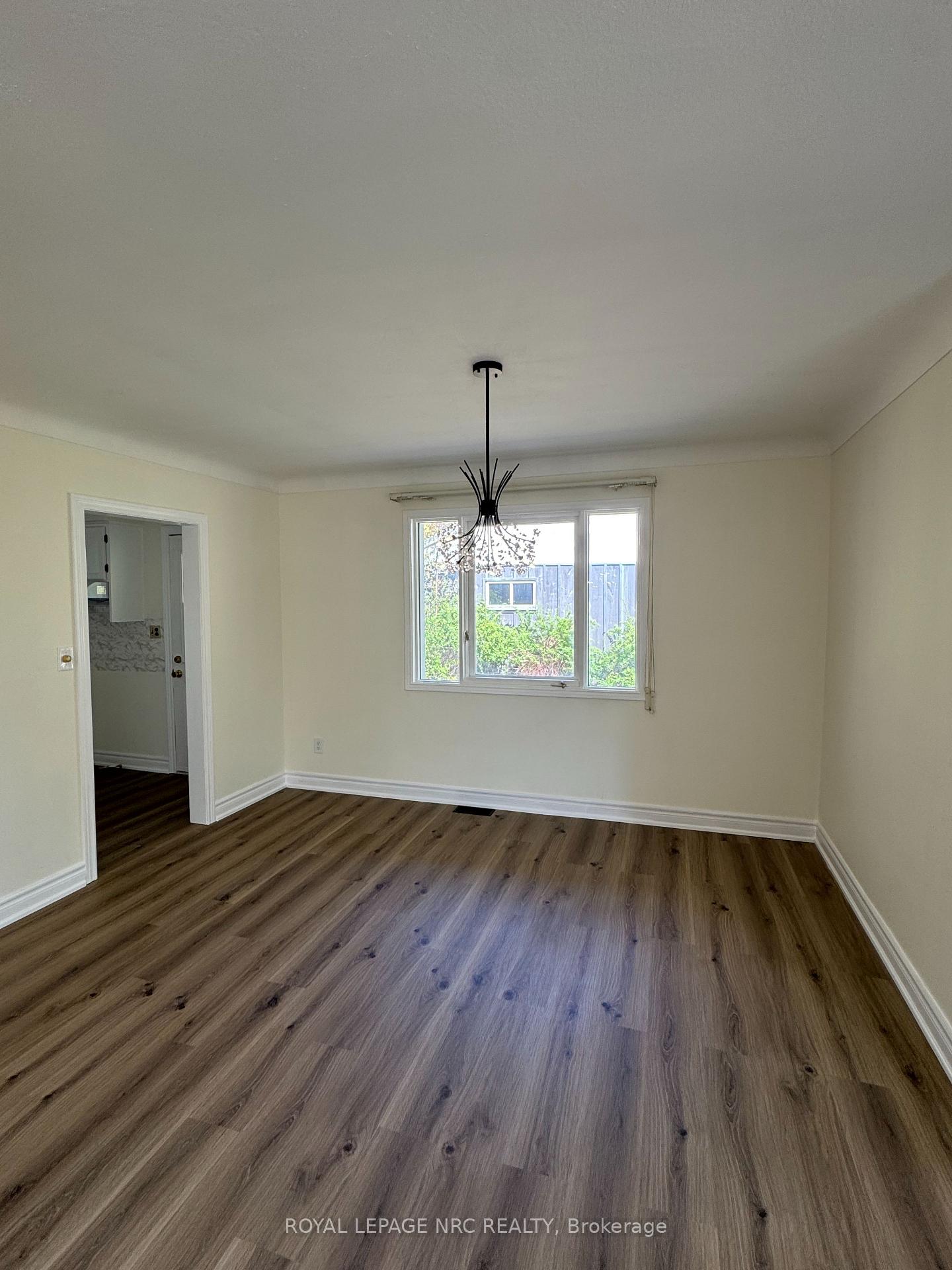 Photo 6 of 11 Richard Street, St. Catharines, Glendale/Glenridge — HOMEH