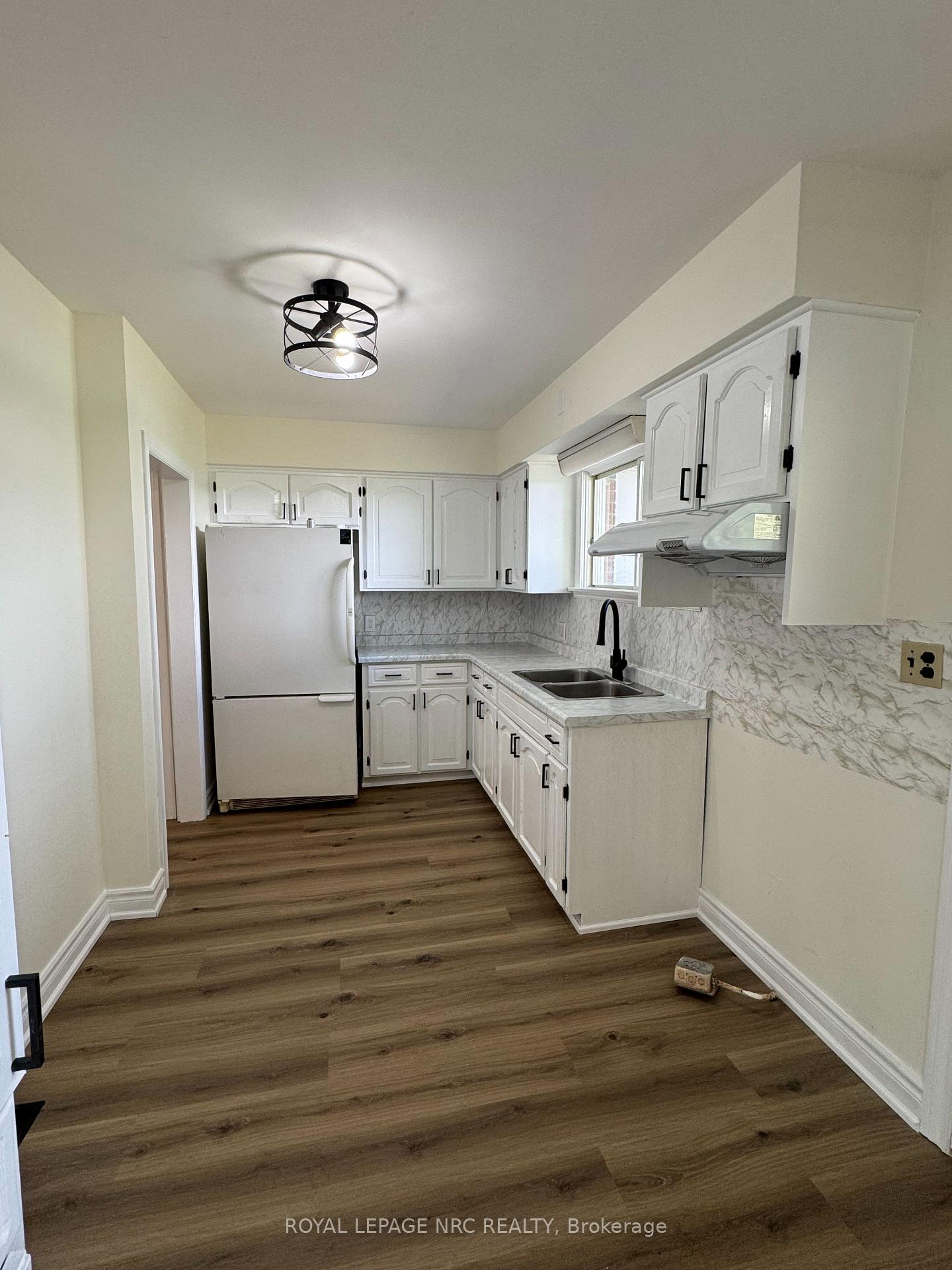 Photo 7 of 11 Richard Street, St. Catharines, Glendale/Glenridge — HOMEH
