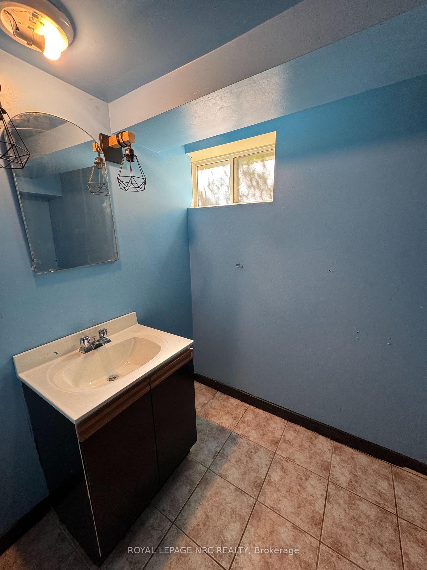 Photo 17 of 11 Richard Street, St. Catharines, Glendale/Glenridge — HOMEH