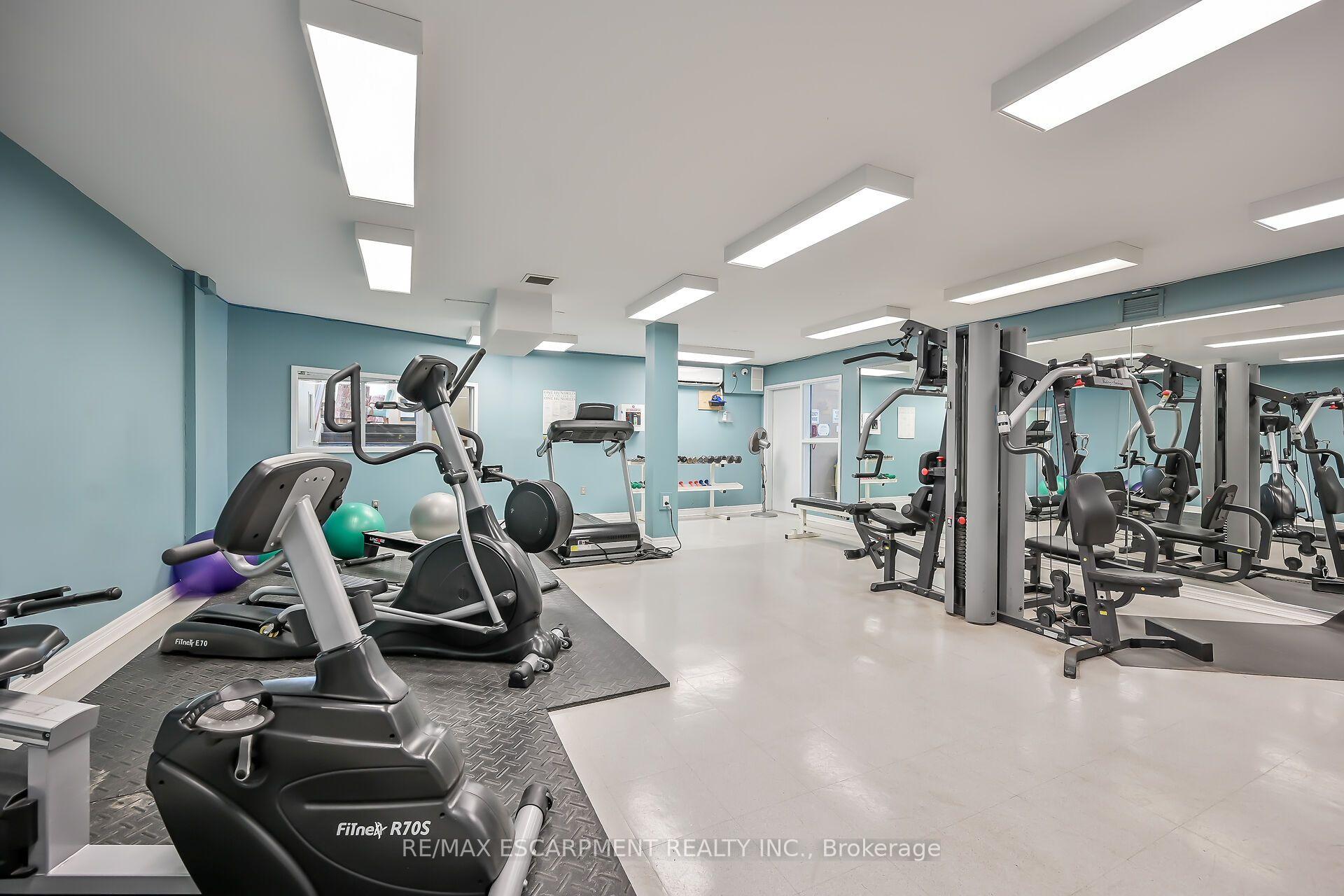 Photo 34 of 376 Silverbirch Boulevard, Hamilton, Mount Hope — HOMEH