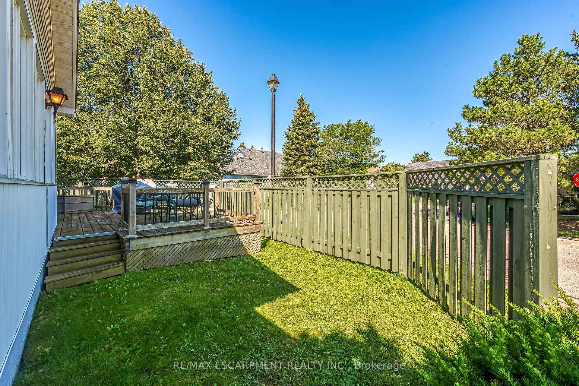 Photo 49 of 376 Silverbirch Boulevard, Hamilton, Mount Hope — HOMEH
