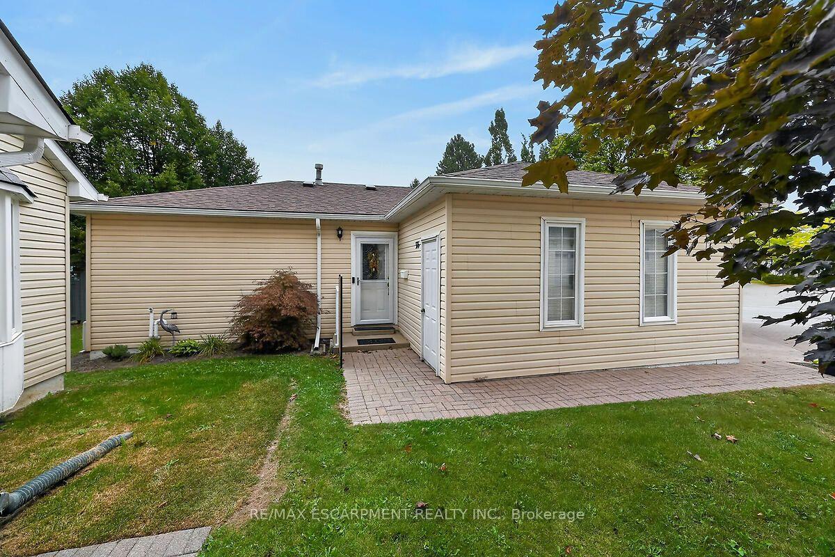 Photo 4 of 376 Silverbirch Boulevard, Hamilton, Mount Hope — HOMEH