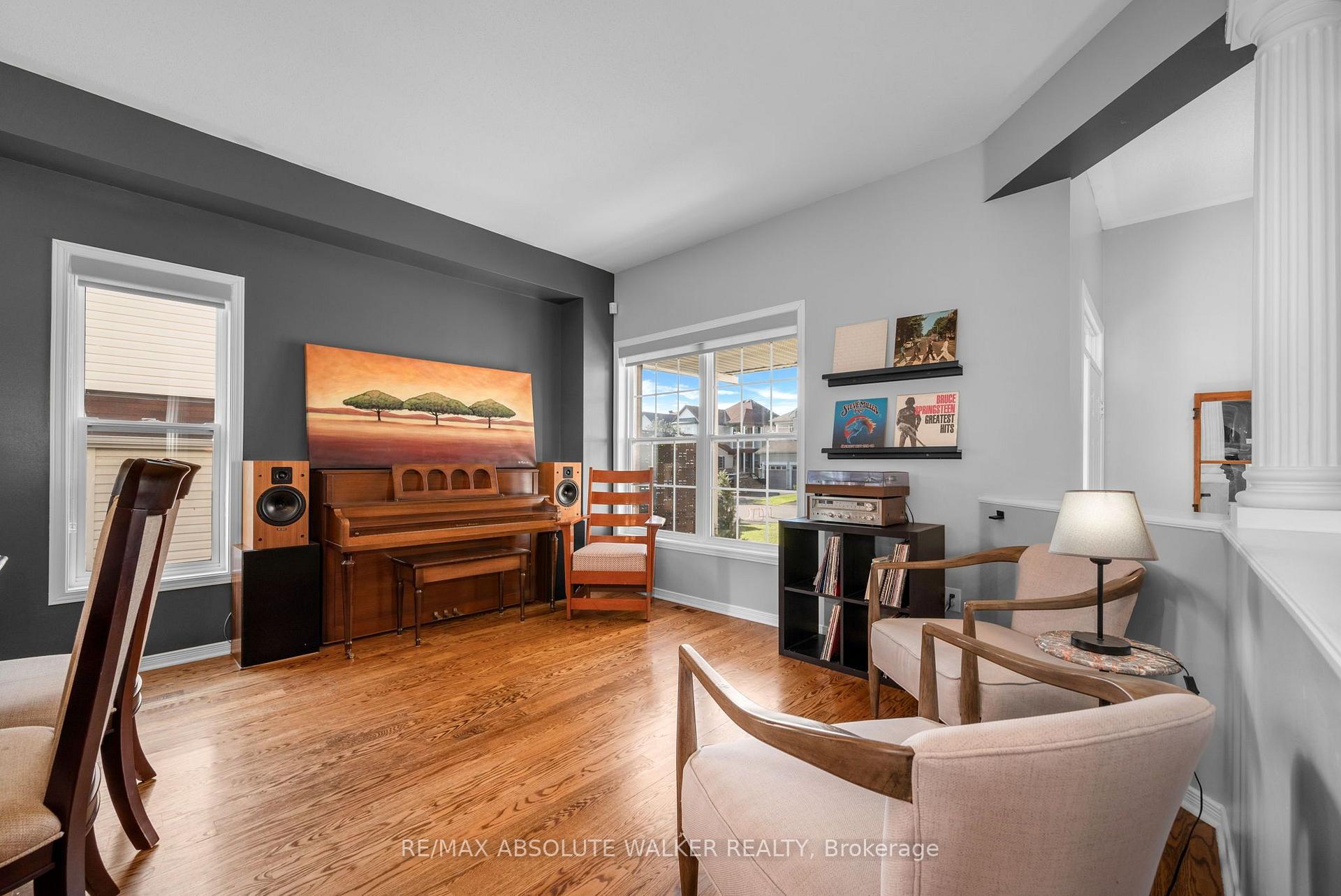 Photo 4 of 1046 Fieldfair Way, Ottawa, Notting Hill/Summerside — HOMEH