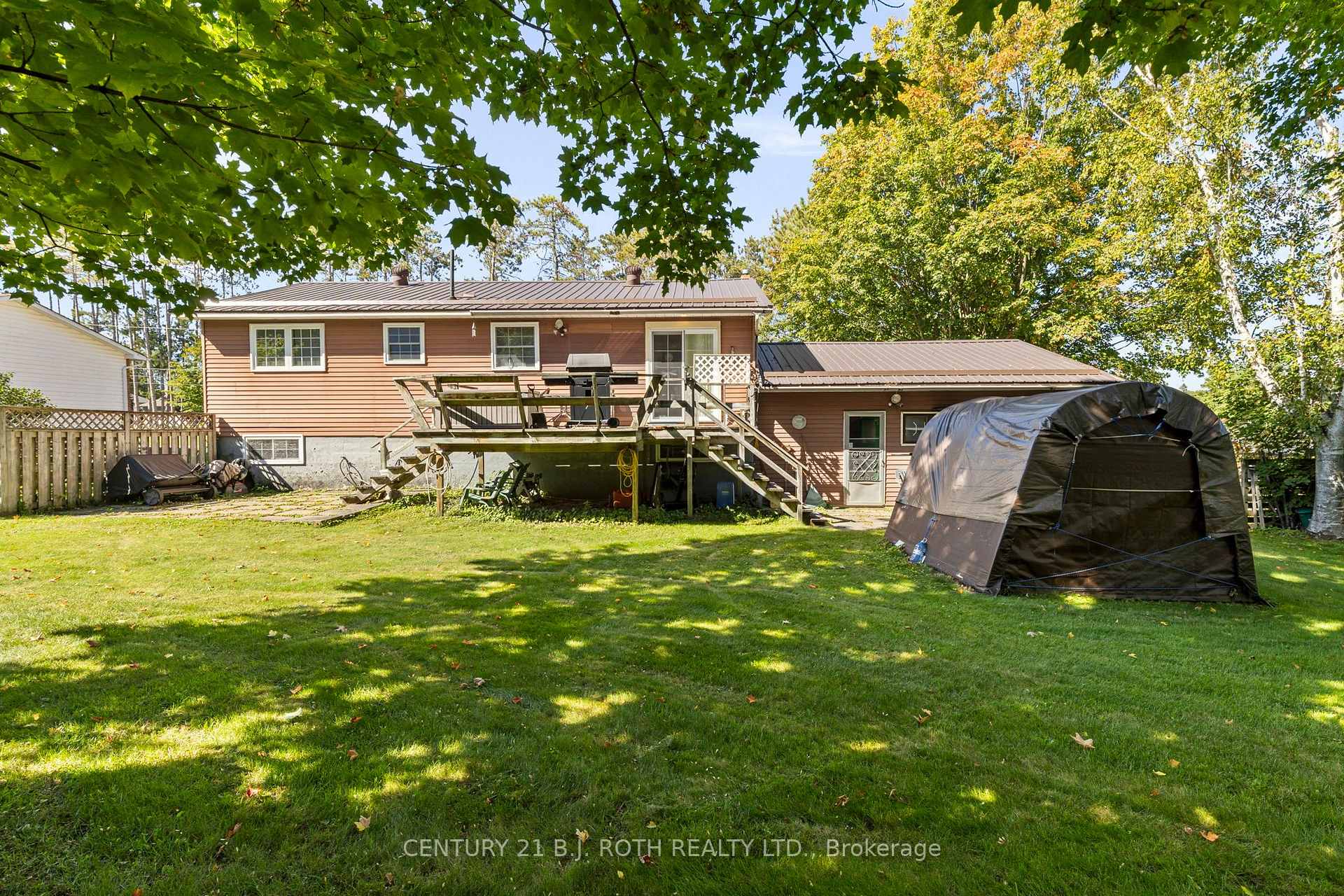 Photo 14 of 2067 Marchmont Road, Severn, Marchmont — HOMEH