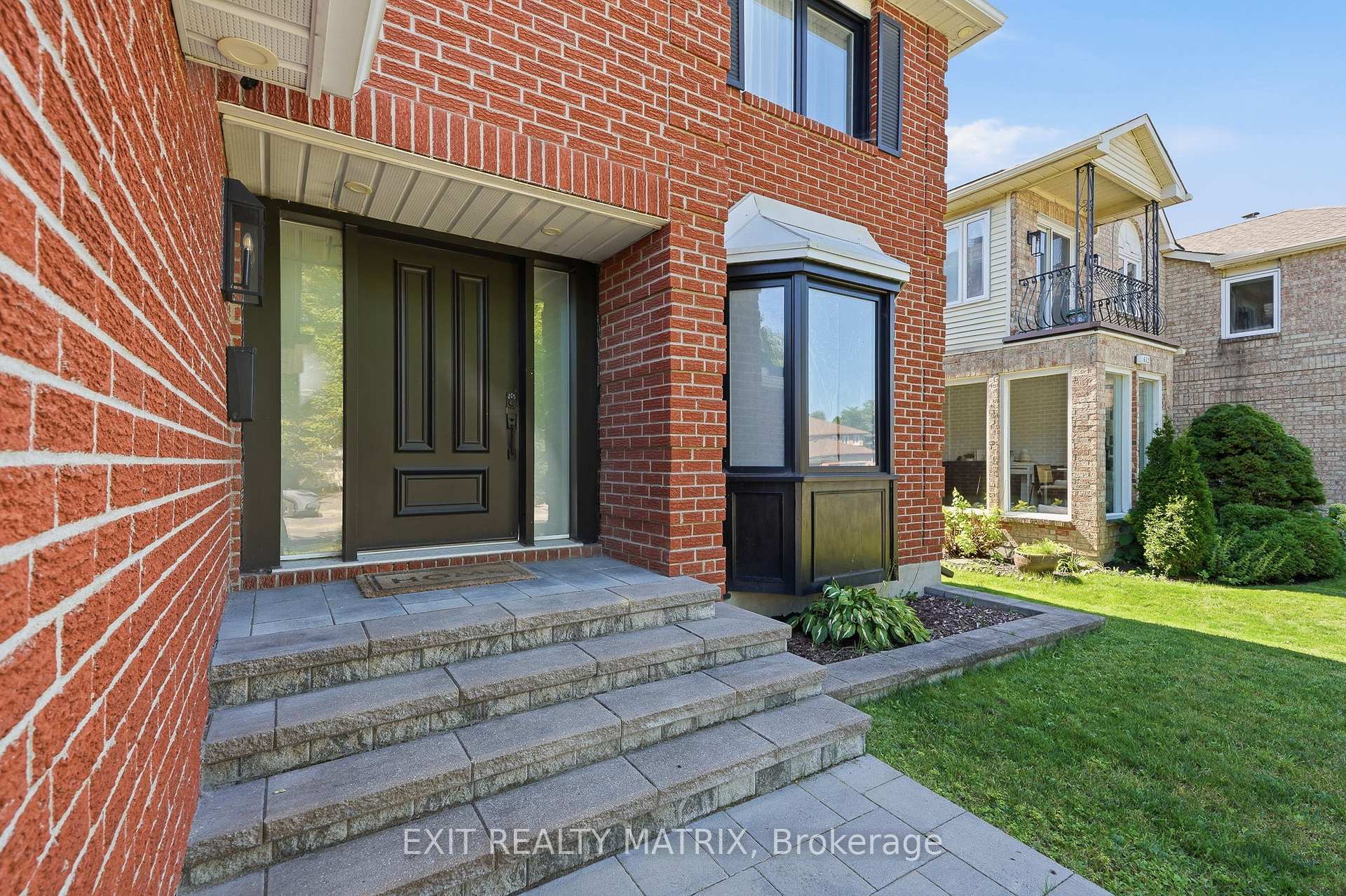 Photo 3 of 636 Merkley Drive, Ottawa, Fallingbrook/Pineridge — HOMEH