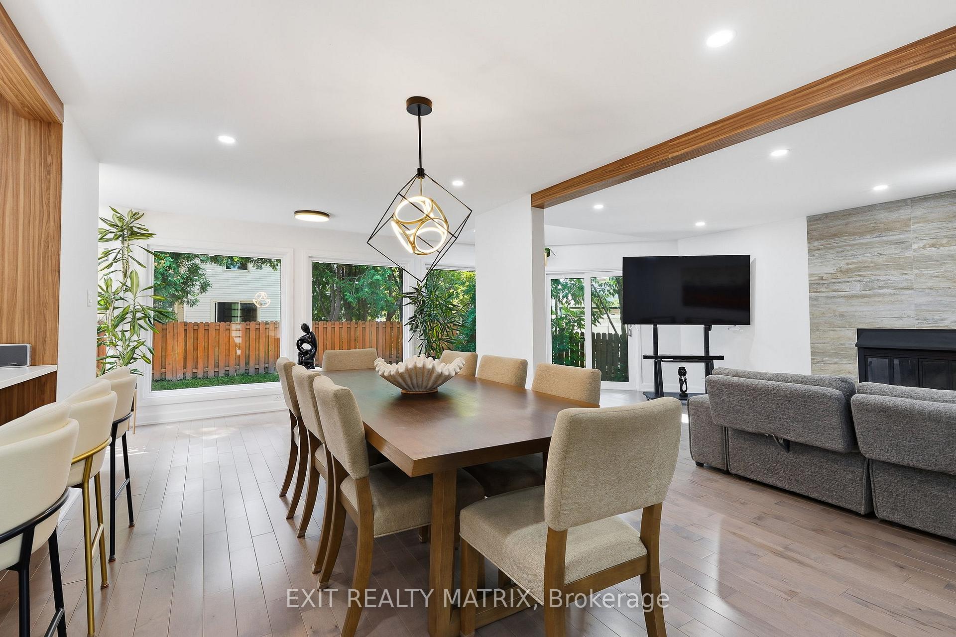Photo 11 of 636 Merkley Drive, Ottawa, Fallingbrook/Pineridge — HOMEH