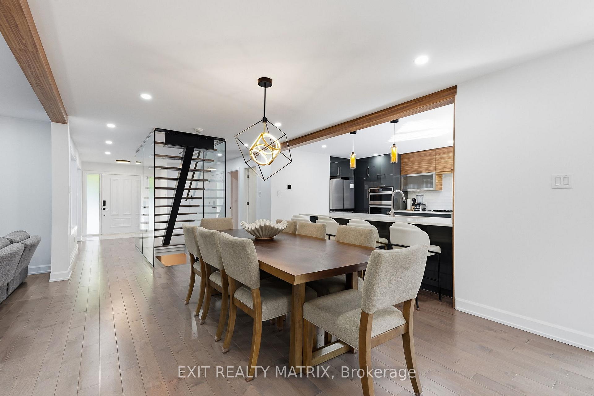 Photo 13 of 636 Merkley Drive, Ottawa, Fallingbrook/Pineridge — HOMEH