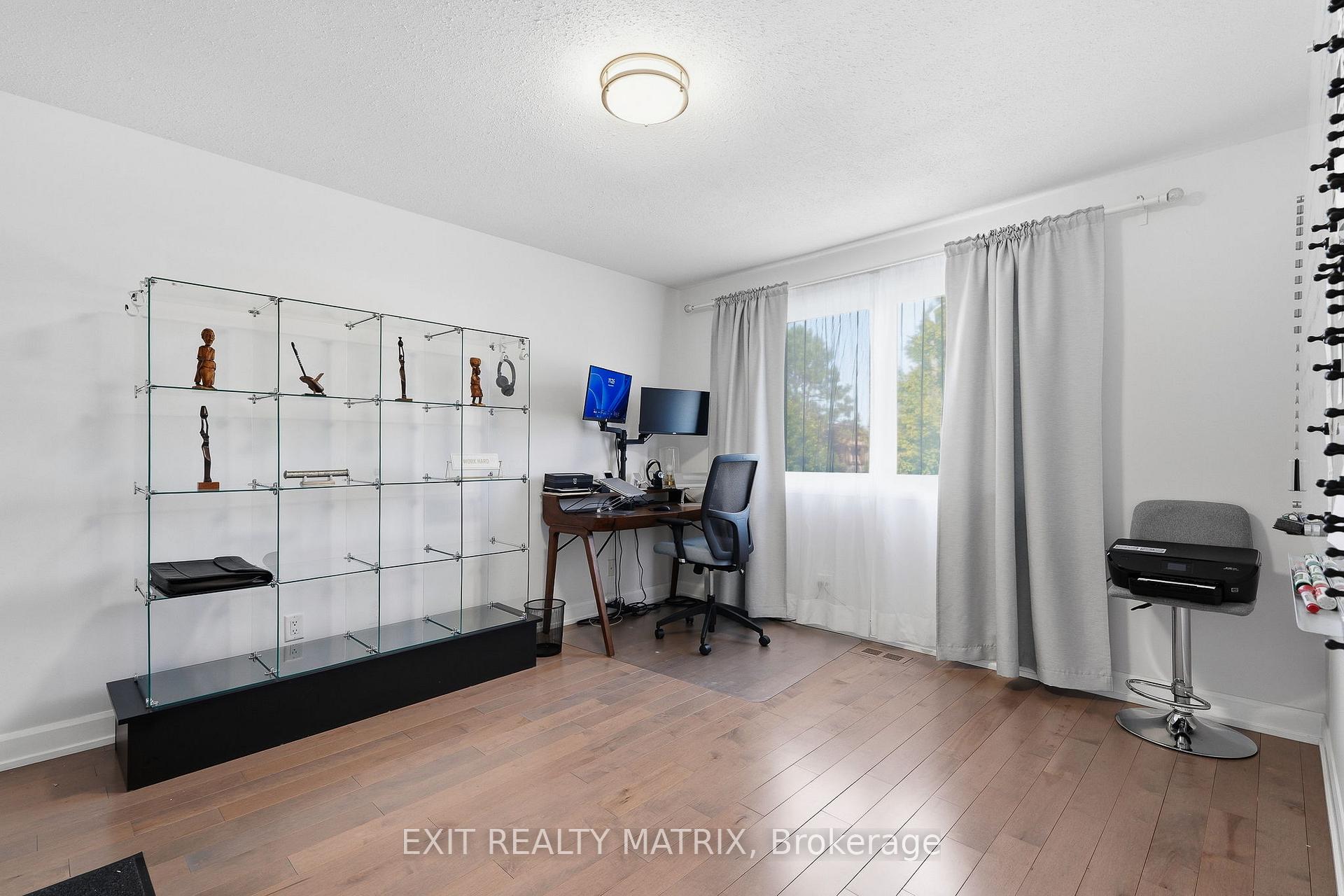 Photo 22 of 636 Merkley Drive, Ottawa, Fallingbrook/Pineridge — HOMEH