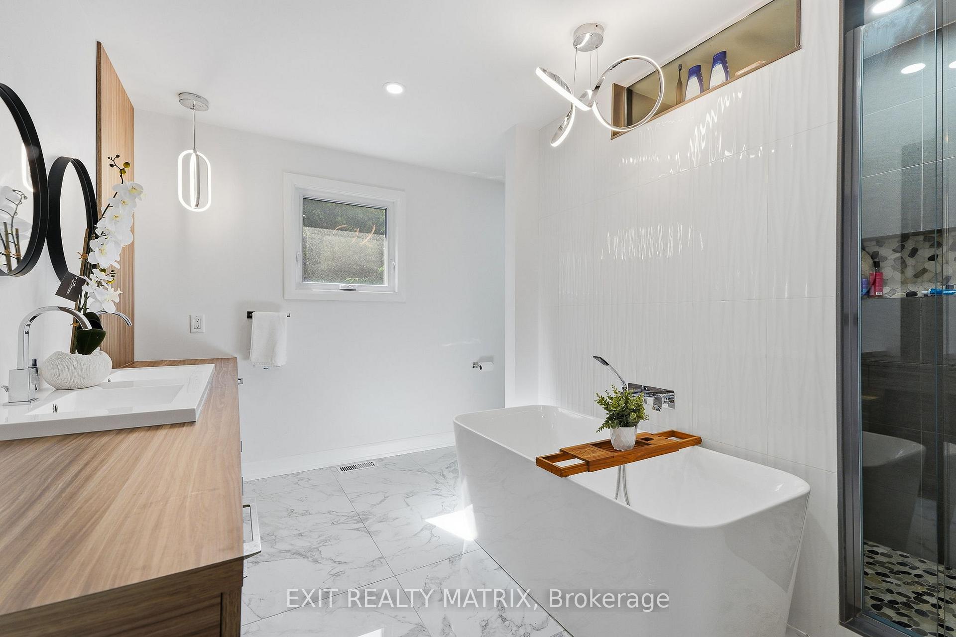 Photo 27 of 636 Merkley Drive, Ottawa, Fallingbrook/Pineridge — HOMEH