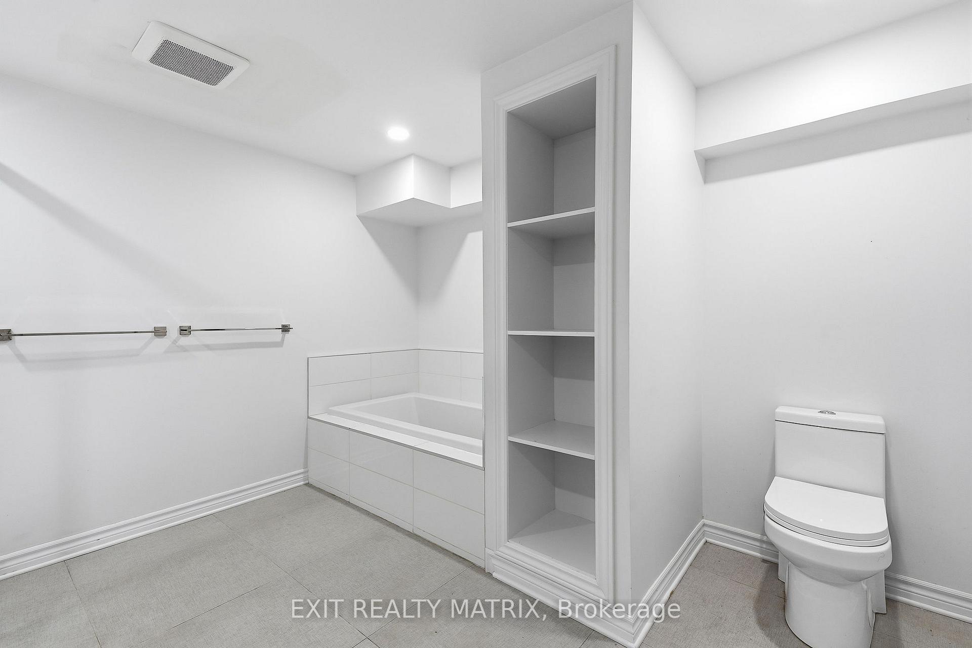 Photo 37 of 636 Merkley Drive, Ottawa, Fallingbrook/Pineridge — HOMEH