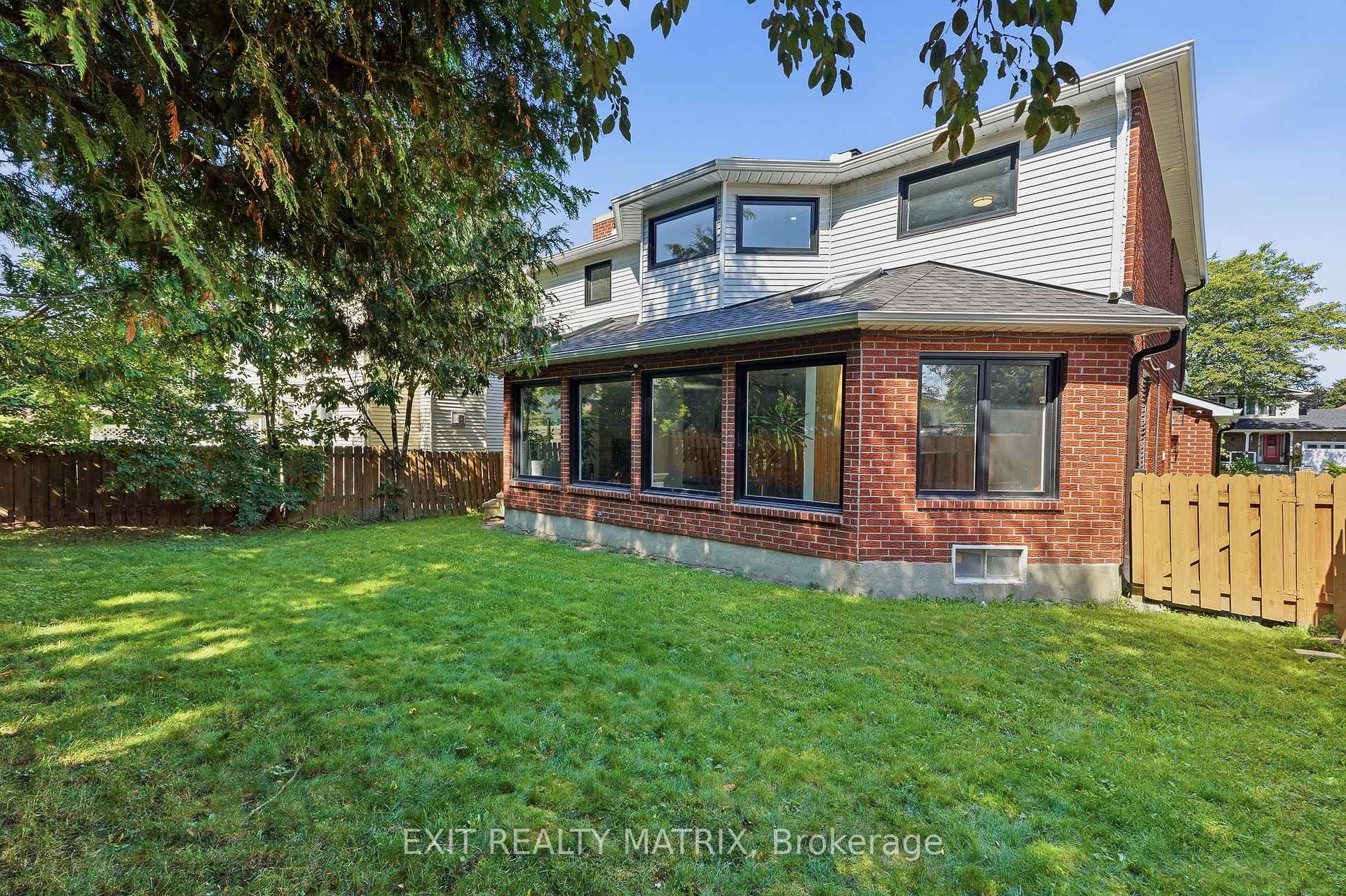 Photo 41 of 636 Merkley Drive, Ottawa, Fallingbrook/Pineridge — HOMEH