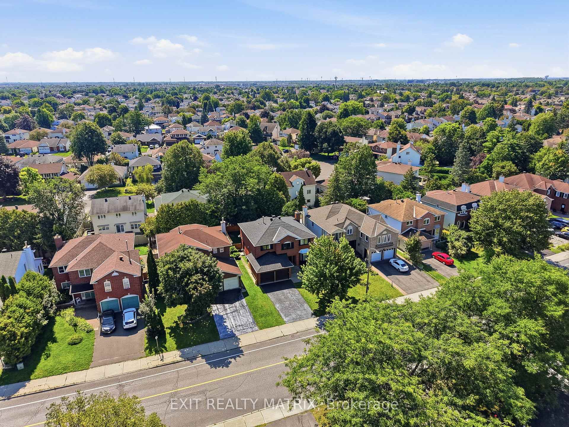 Photo 44 of 636 Merkley Drive, Ottawa, Fallingbrook/Pineridge — HOMEH
