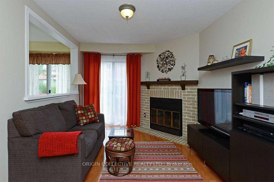 Photo 7 of 63 Humphrey Drive, Ajax, South West — HOMEH