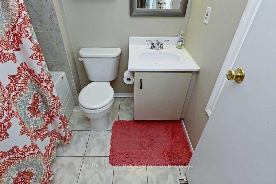 Photo 11 of 63 Humphrey Drive, Ajax, South West — HOMEH