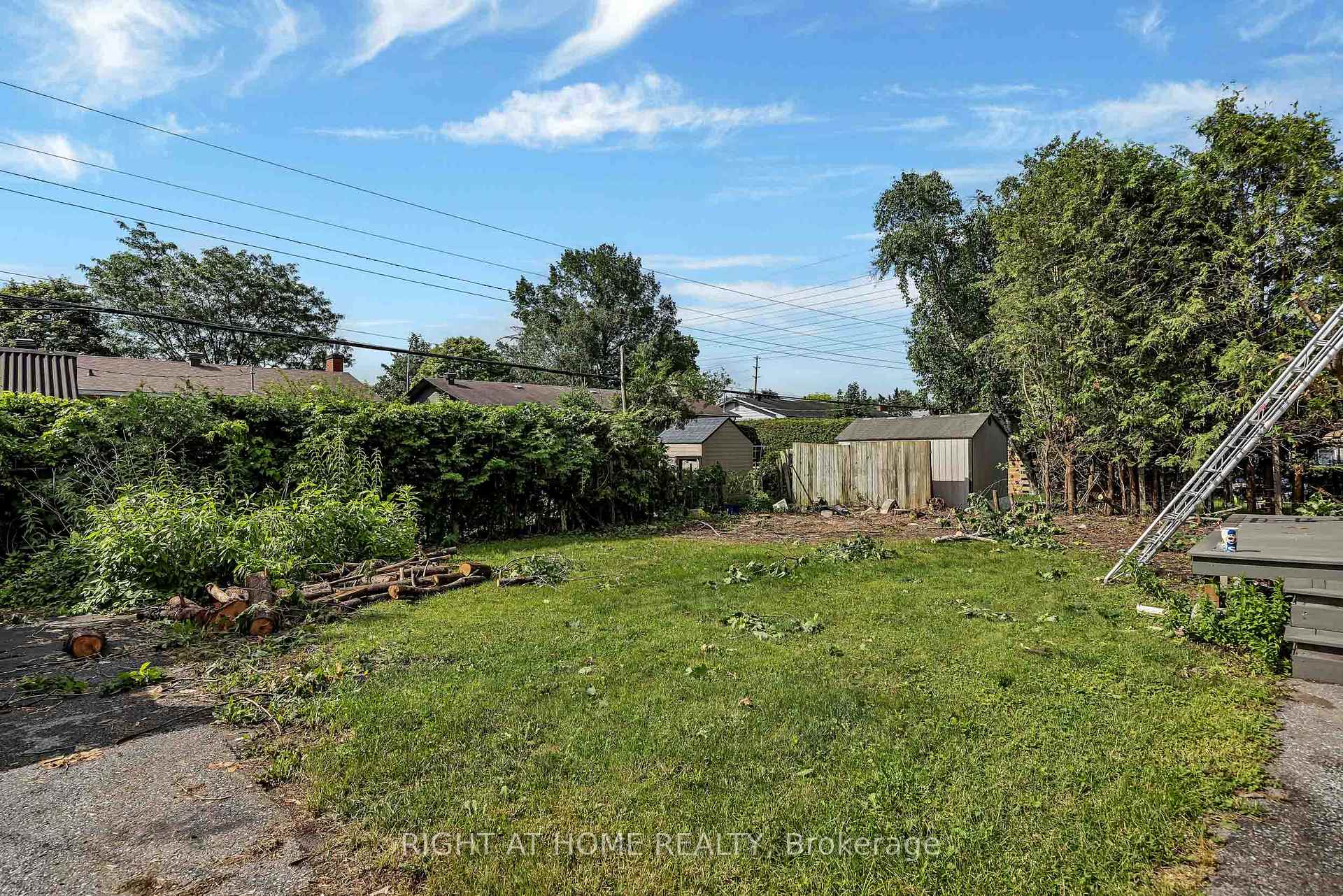 Photo 24 of 24 Largo Crescent S, Ottawa, Meadowlands/Crestview — HOMEH