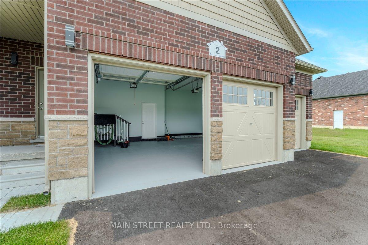 Photo 4 of 2 Bay Vista Gate, Quinte West, Murray Ward — HOMEH