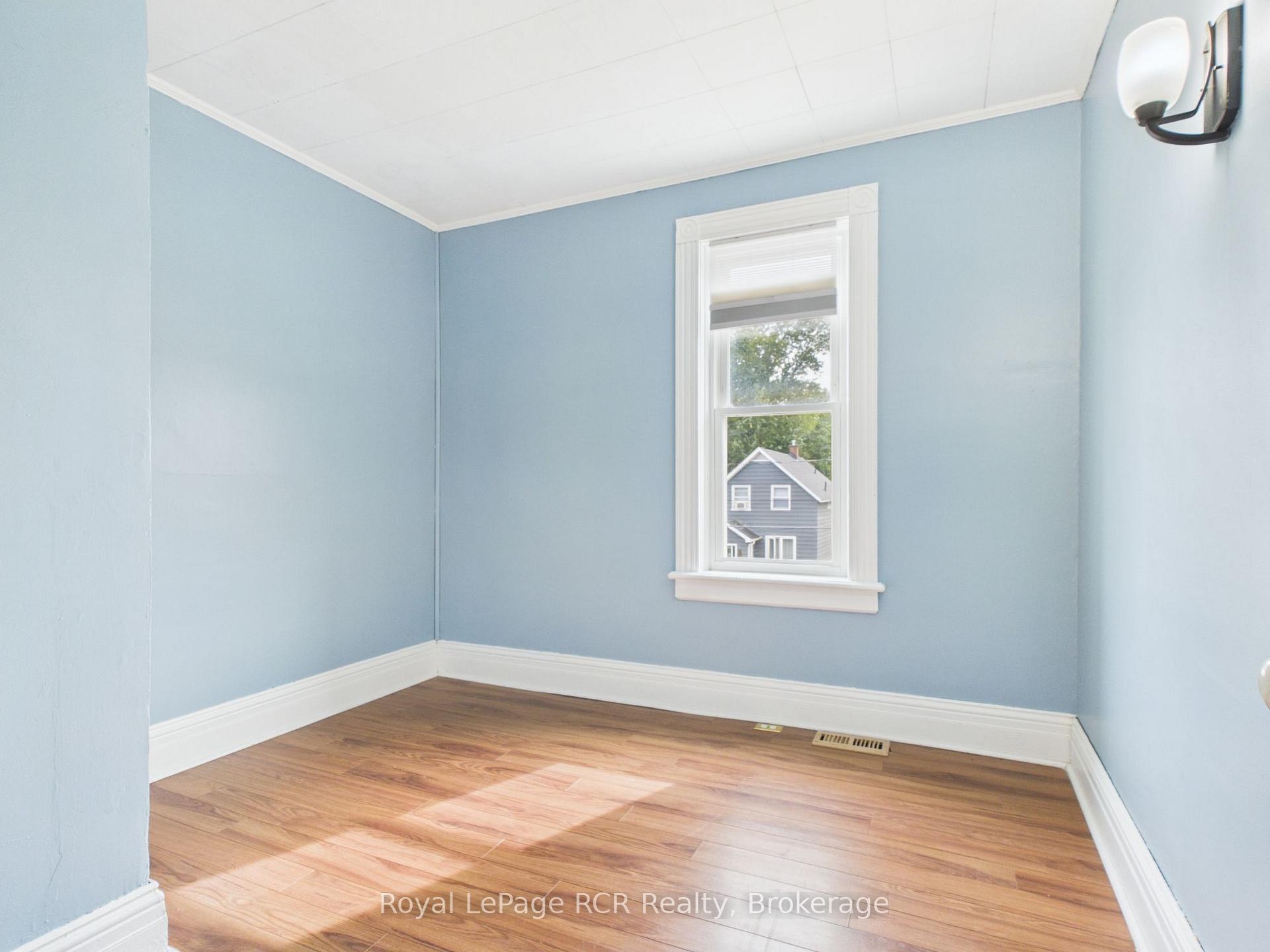 Photo 33 of 494 16th Street W, Owen Sound — HOMEH
