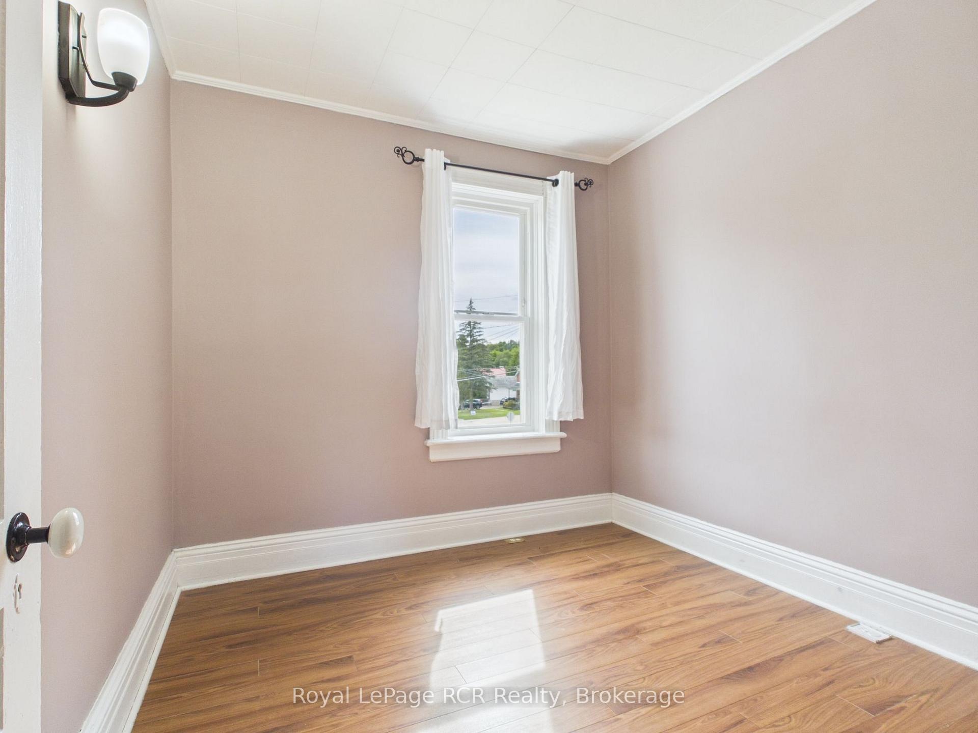 Photo 35 of 494 16th Street W, Owen Sound — HOMEH