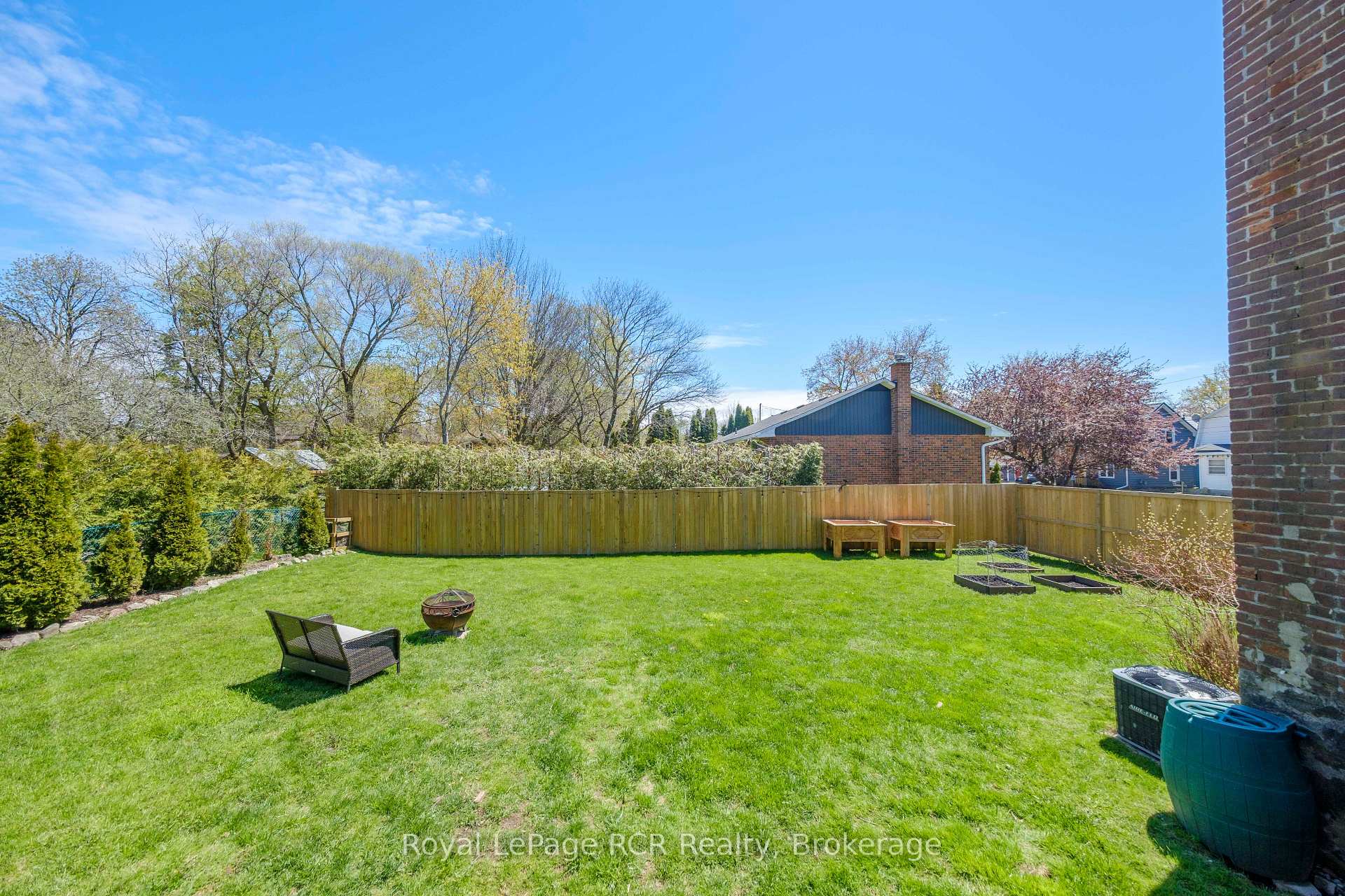 Photo 49 of 494 16th Street W, Owen Sound — HOMEH