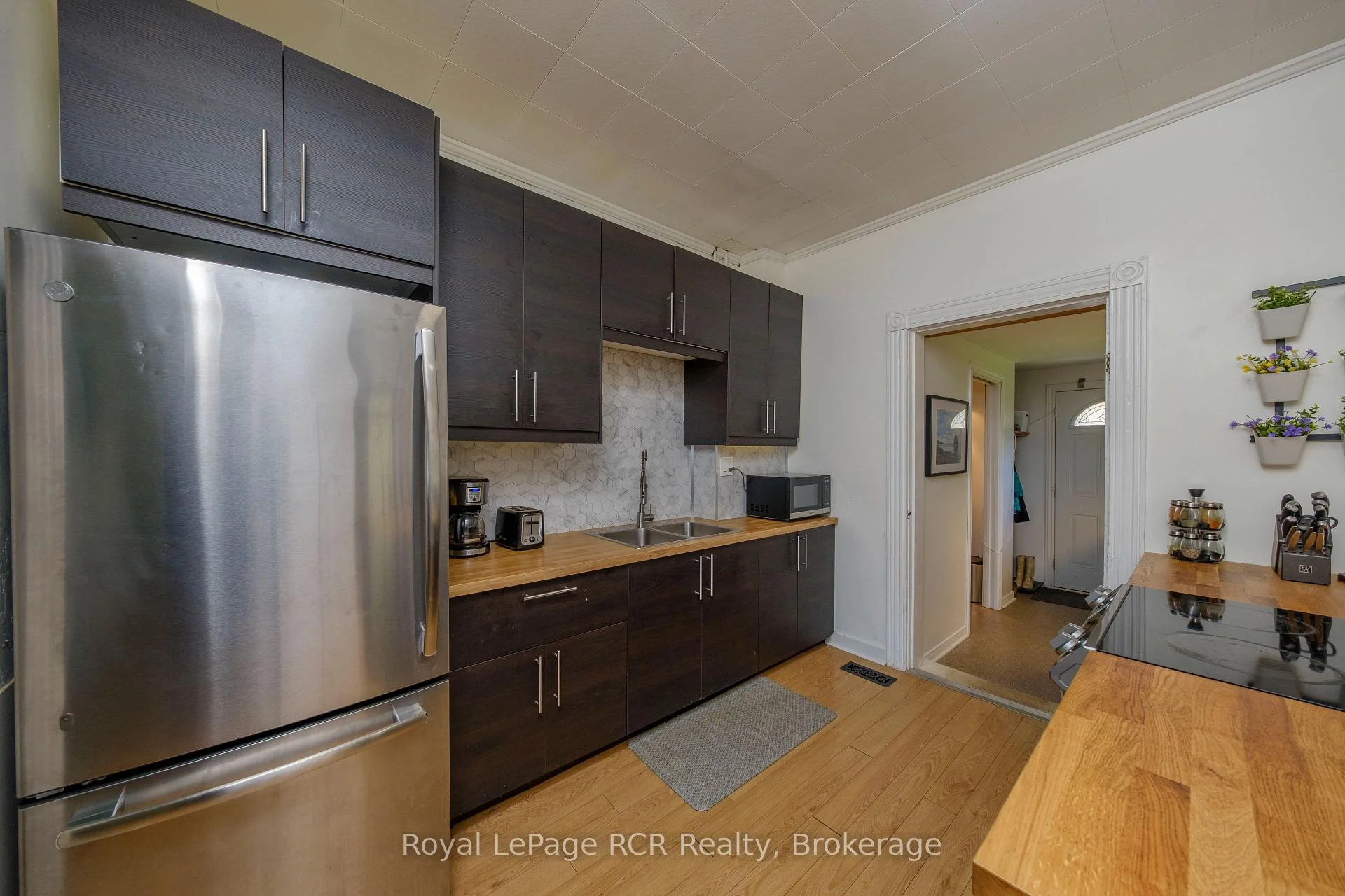 Photo 7 of 494 16th Street W, Owen Sound — HOMEH