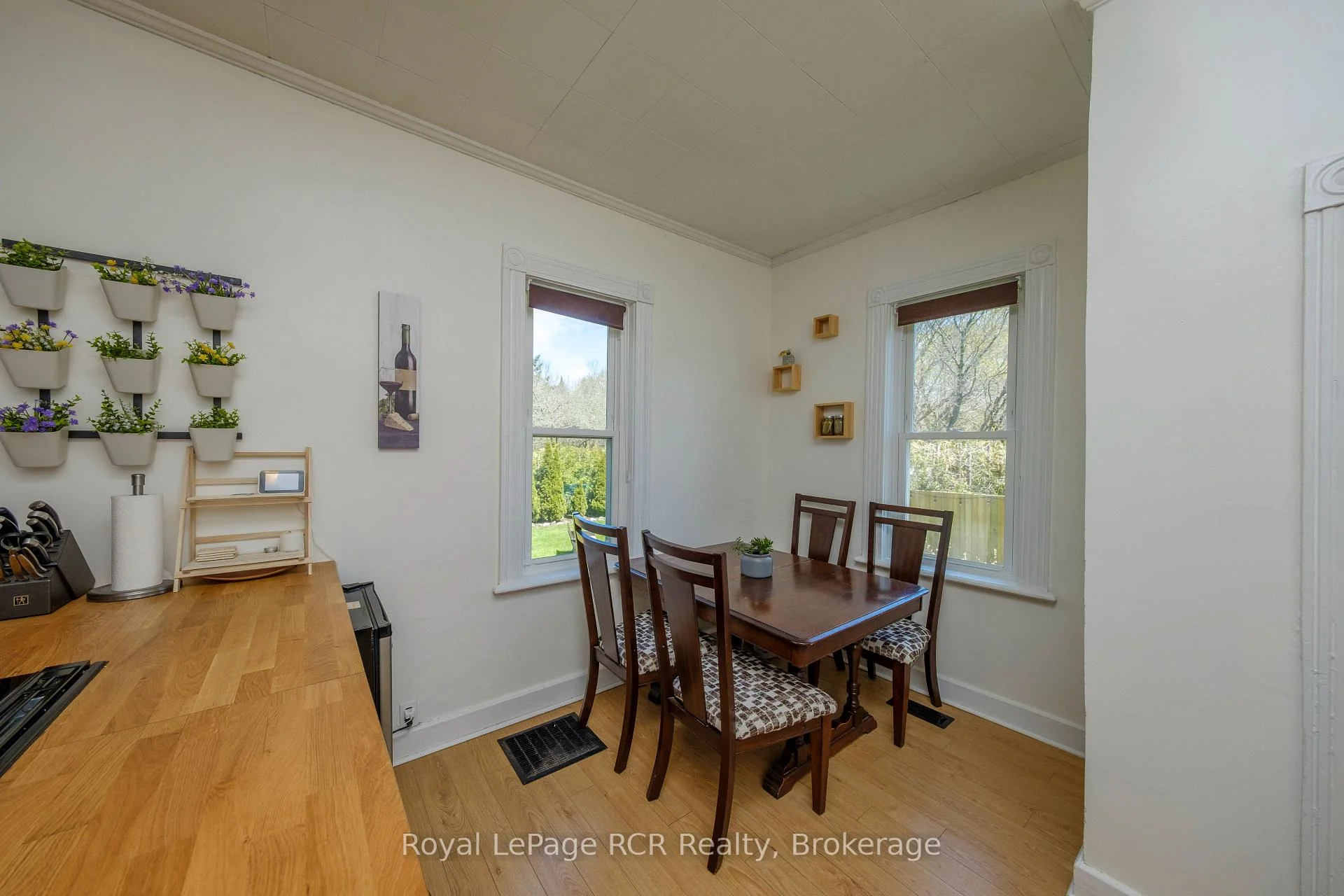 Photo 9 of 494 16th Street W, Owen Sound — HOMEH