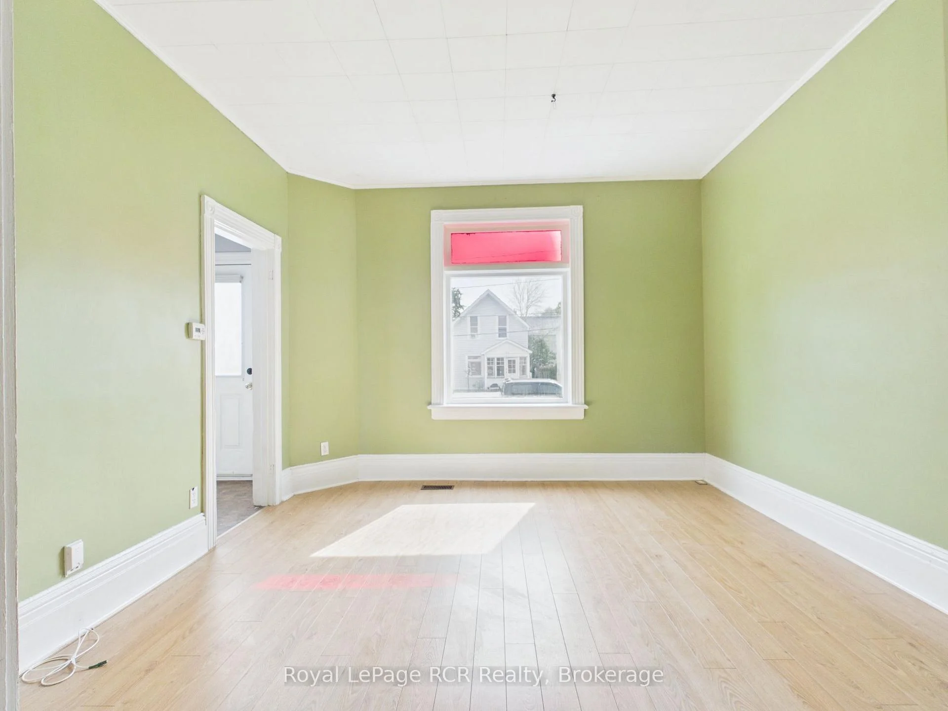 Photo 10 of 494 16th Street W, Owen Sound — HOMEH