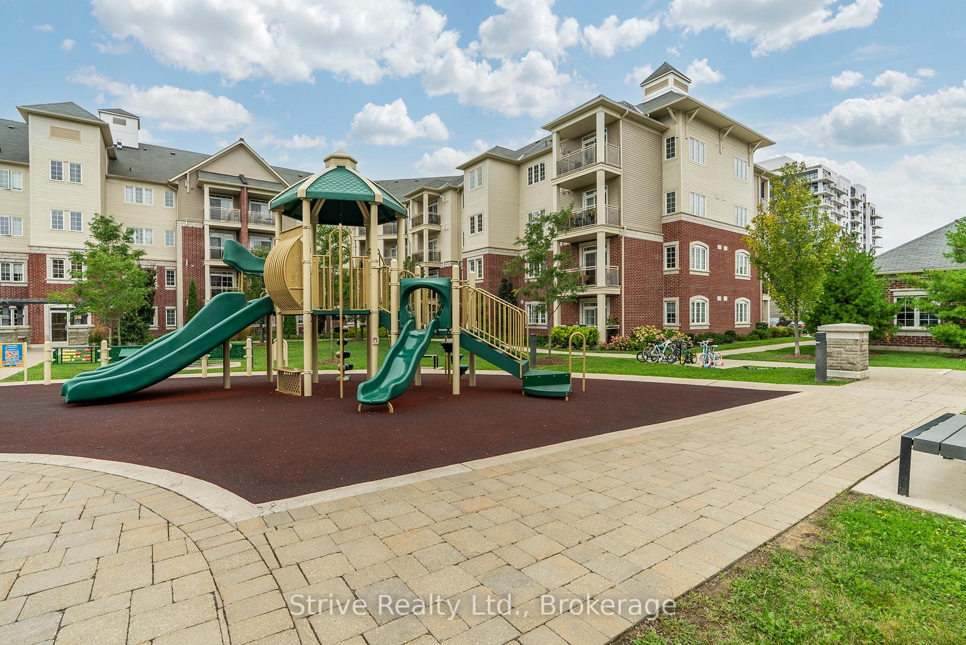 Photo 2 of 80 Aspen Springs Drive, Clarington, Bowmanville — HOMEH