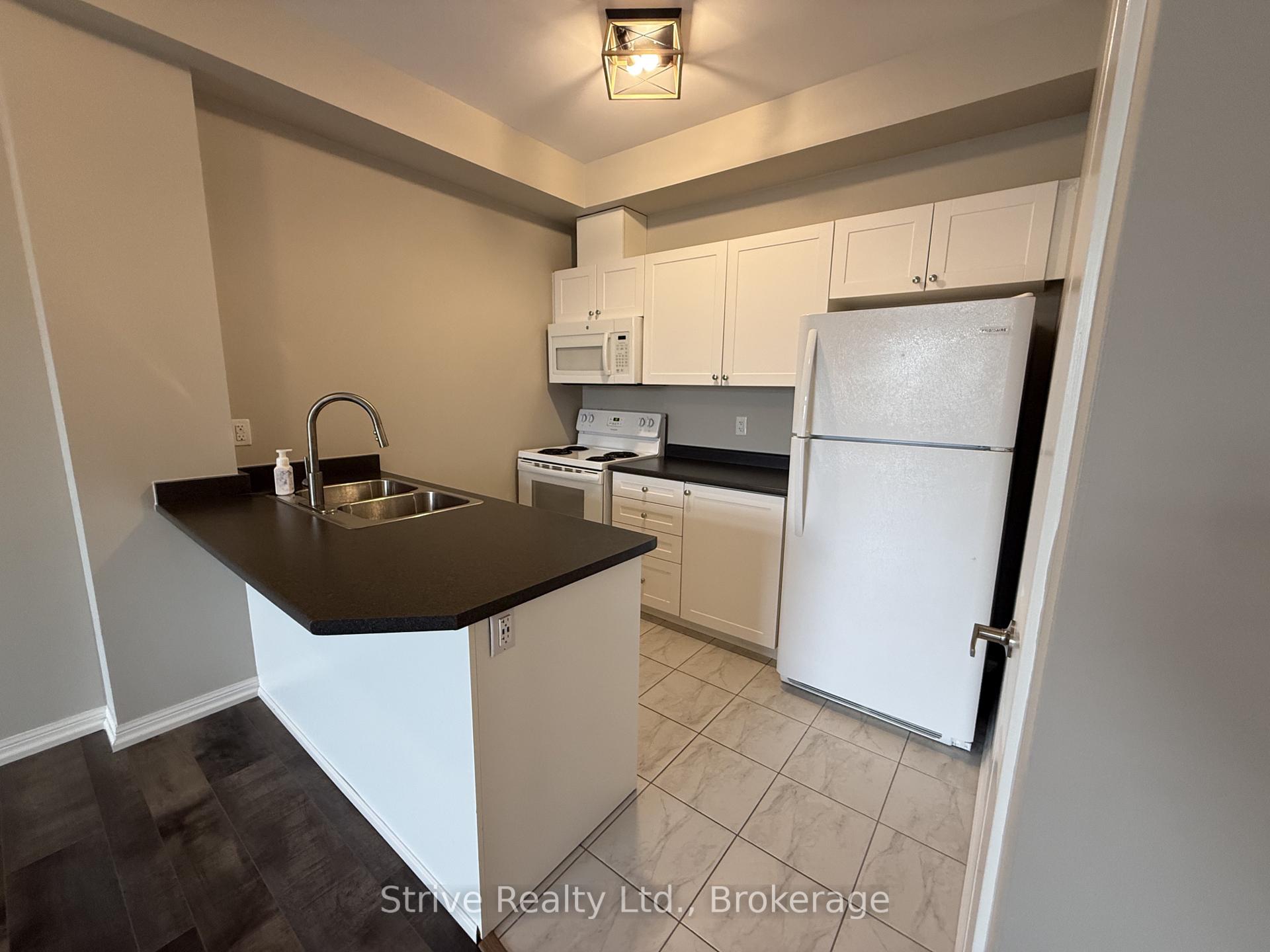 Photo 9 of 80 Aspen Springs Drive, Clarington, Bowmanville — HOMEH