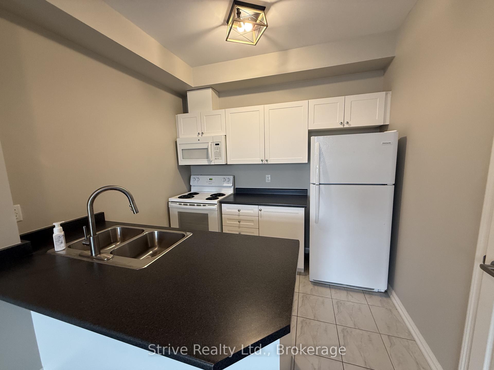 Photo 10 of 80 Aspen Springs Drive, Clarington, Bowmanville — HOMEH