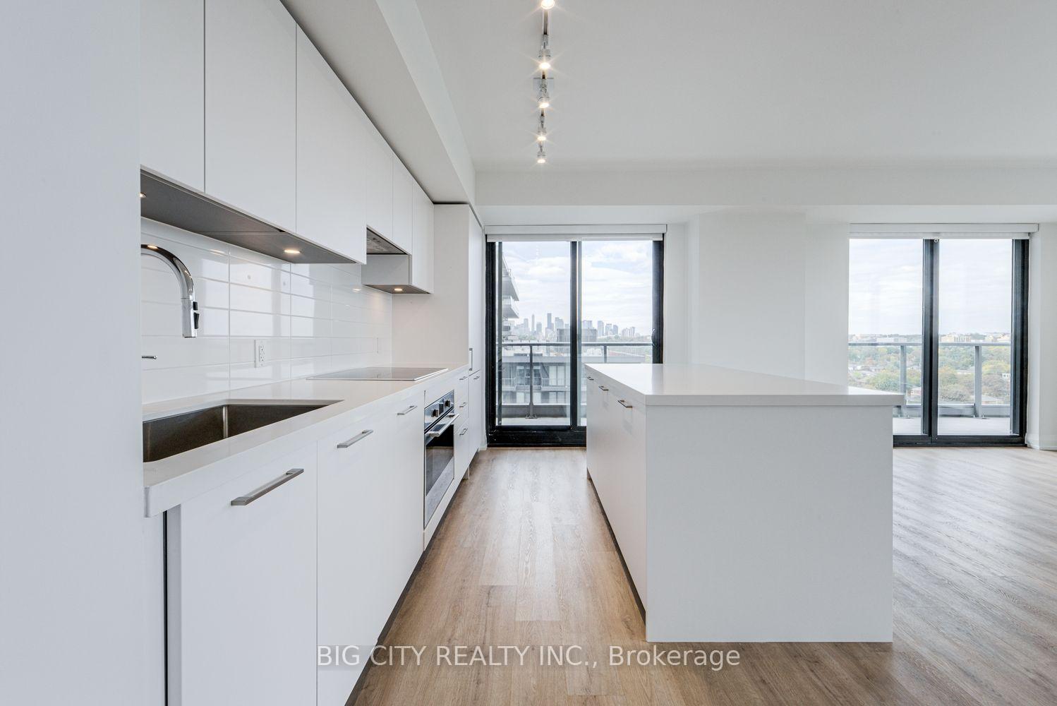Photo 3 of Unit 1305, 36 Brentcliffe Road, Toronto, Thorncliffe Park — HOMEH