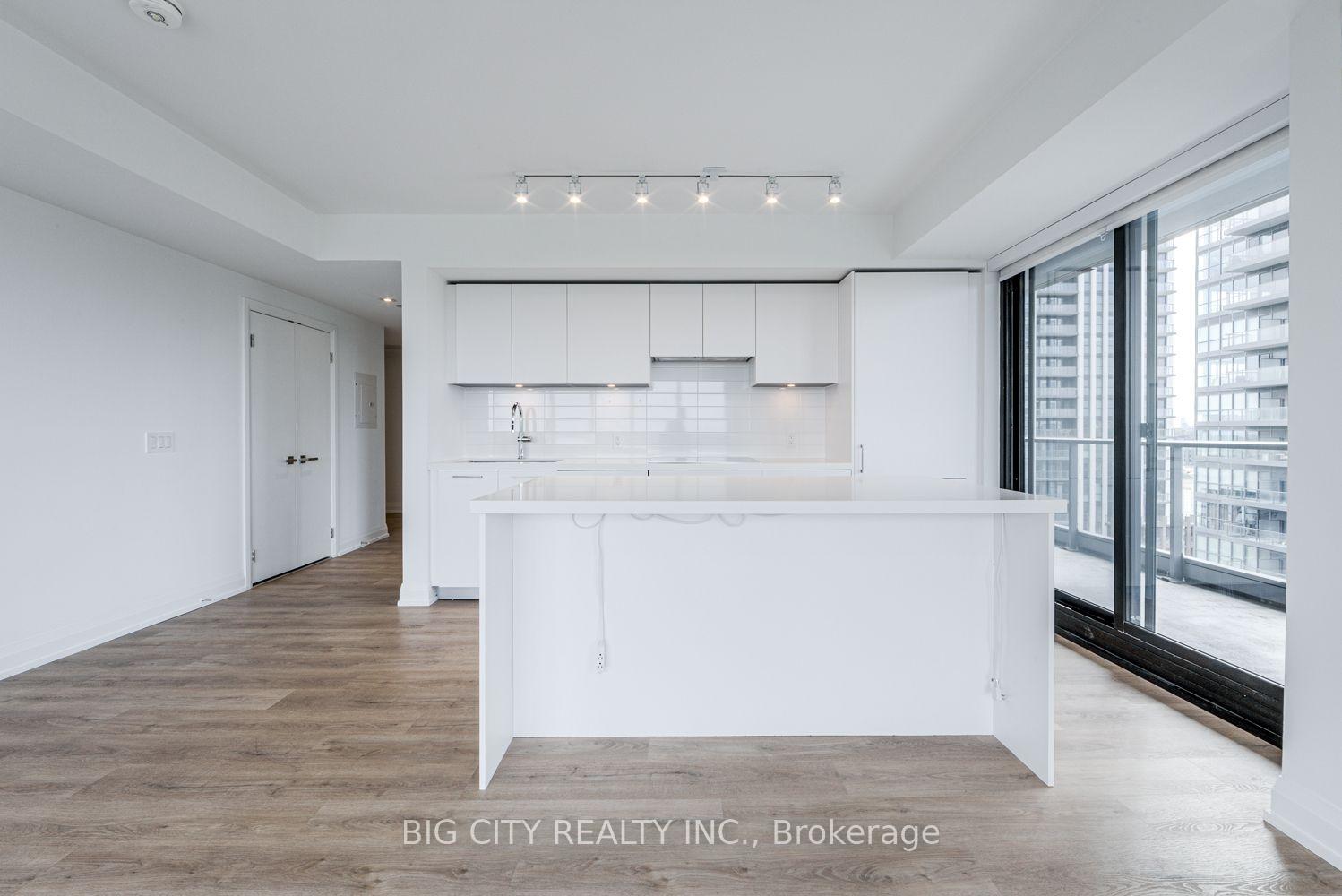 Photo 6 of Unit 1305, 36 Brentcliffe Road, Toronto, Thorncliffe Park — HOMEH