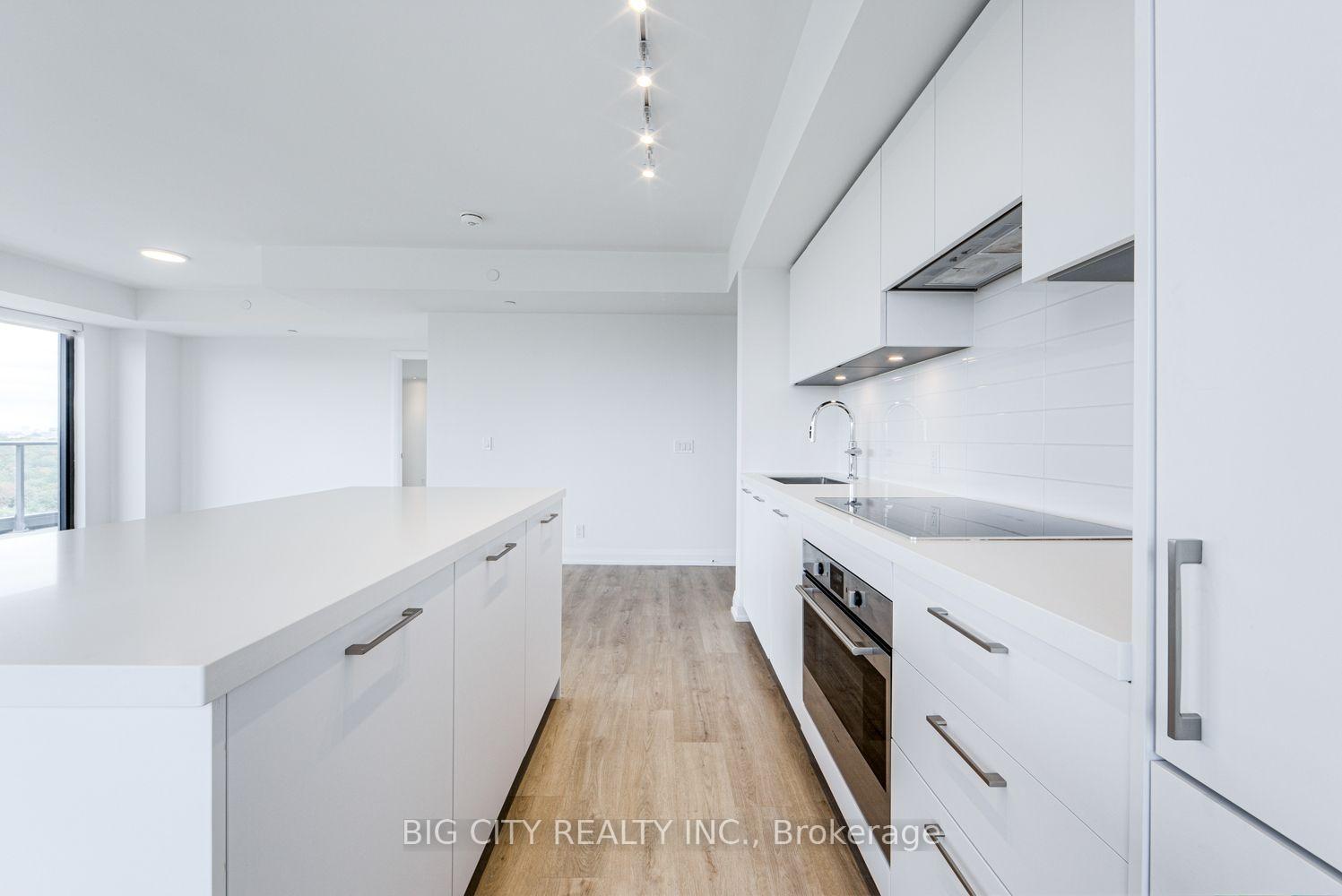 Photo 8 of Unit 1305, 36 Brentcliffe Road, Toronto, Thorncliffe Park — HOMEH