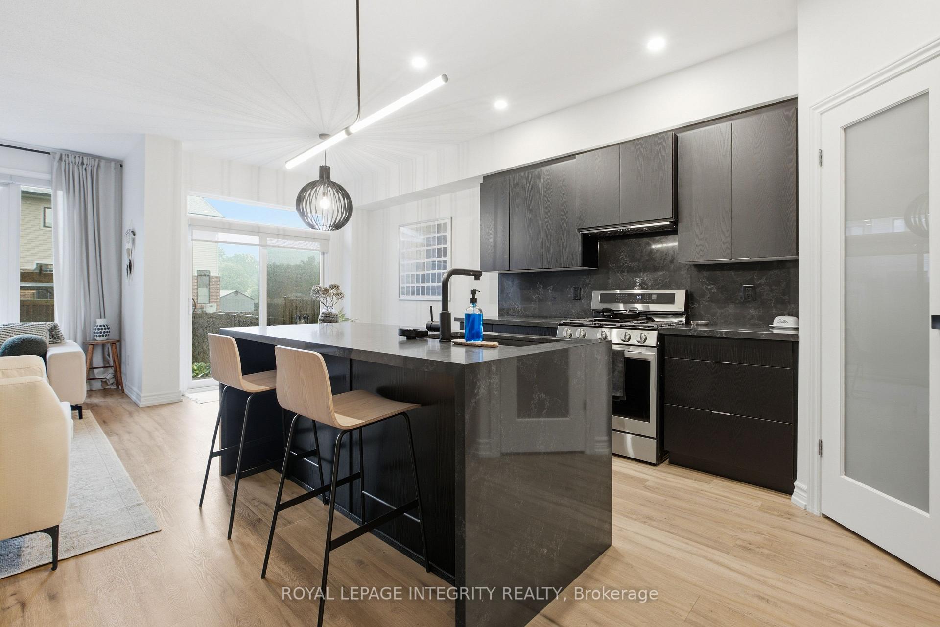 Photo 9 of 246 Cooks Mill Crescent, Ottawa, Riverside South — HOMEH
