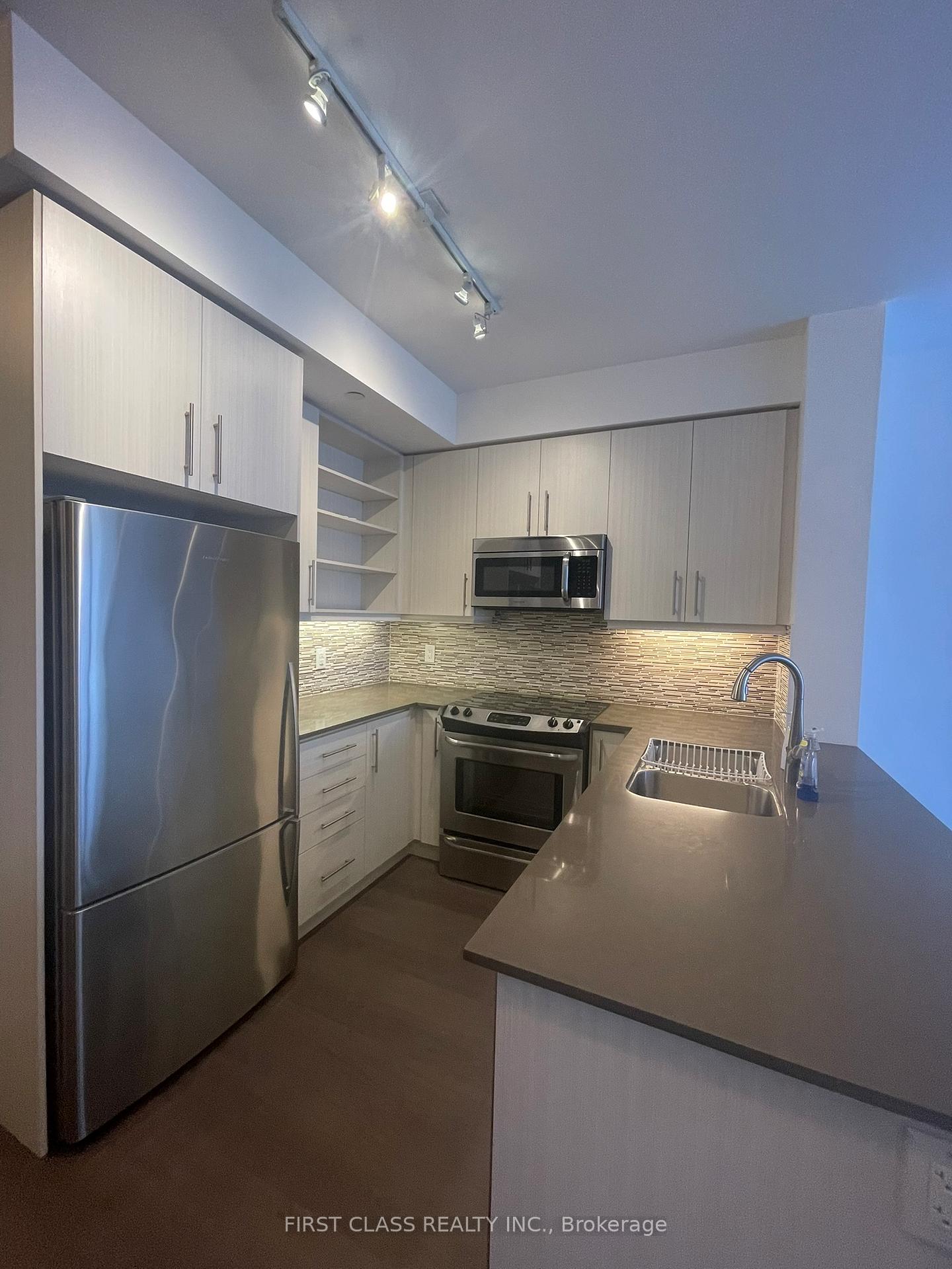 Photo 3 of Unit 1106, 55 Oneida Crescent, Richmond Hill, Langstaff — HOMEH