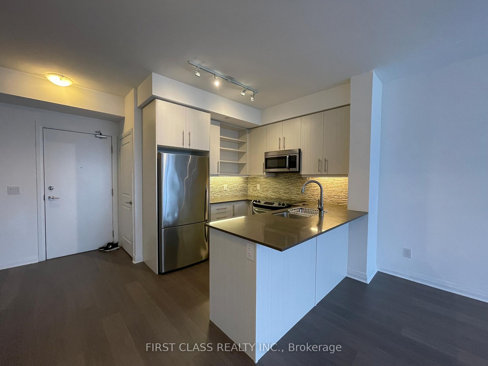 Photo 4 of Unit 1106, 55 Oneida Crescent, Richmond Hill, Langstaff — HOMEH
