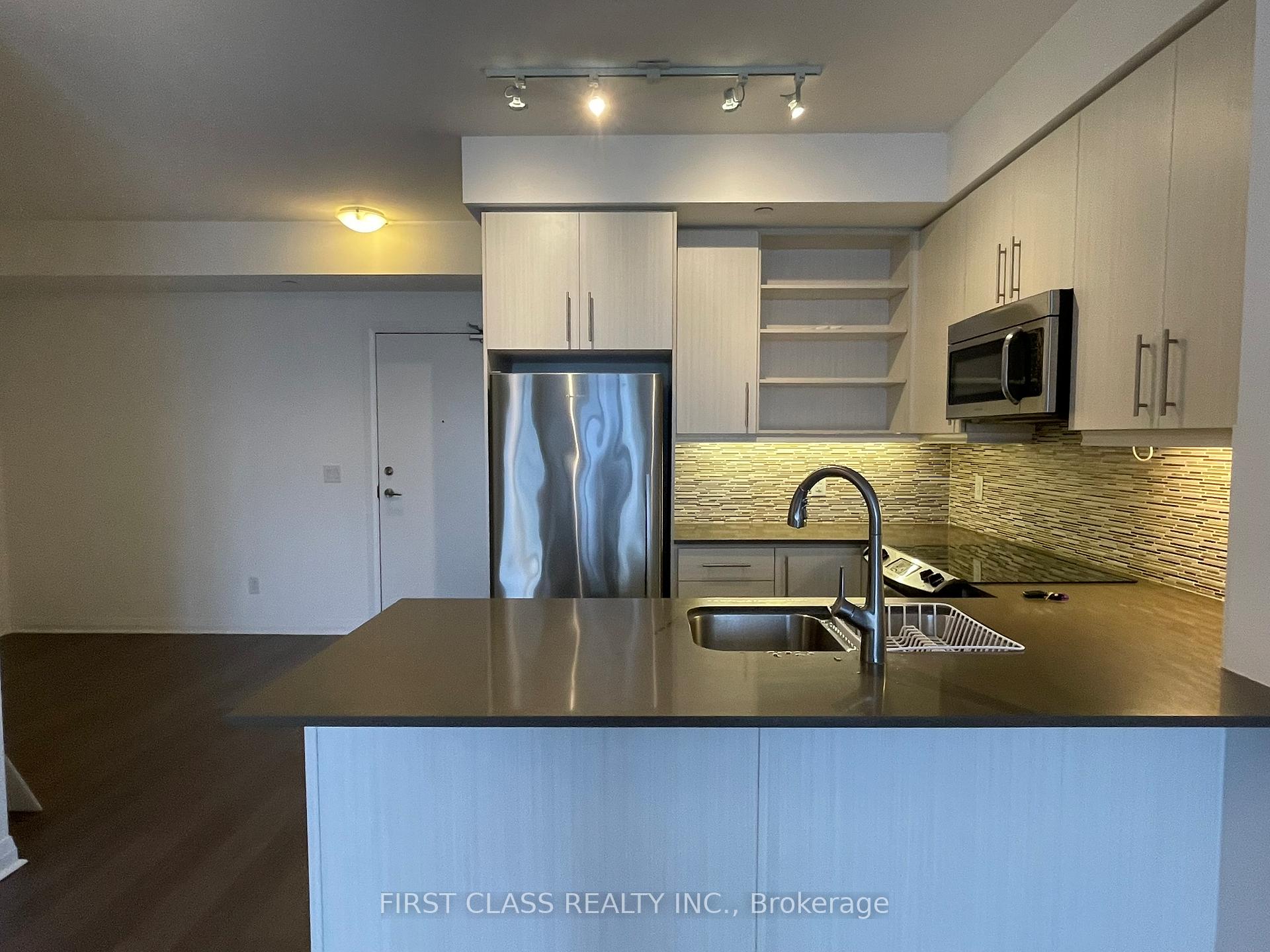 Photo 5 of Unit 1106, 55 Oneida Crescent, Richmond Hill, Langstaff — HOMEH