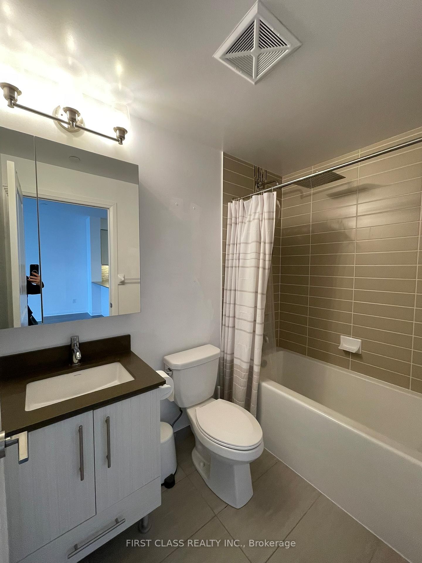 Photo 22 of Unit 1106, 55 Oneida Crescent, Richmond Hill, Langstaff — HOMEH