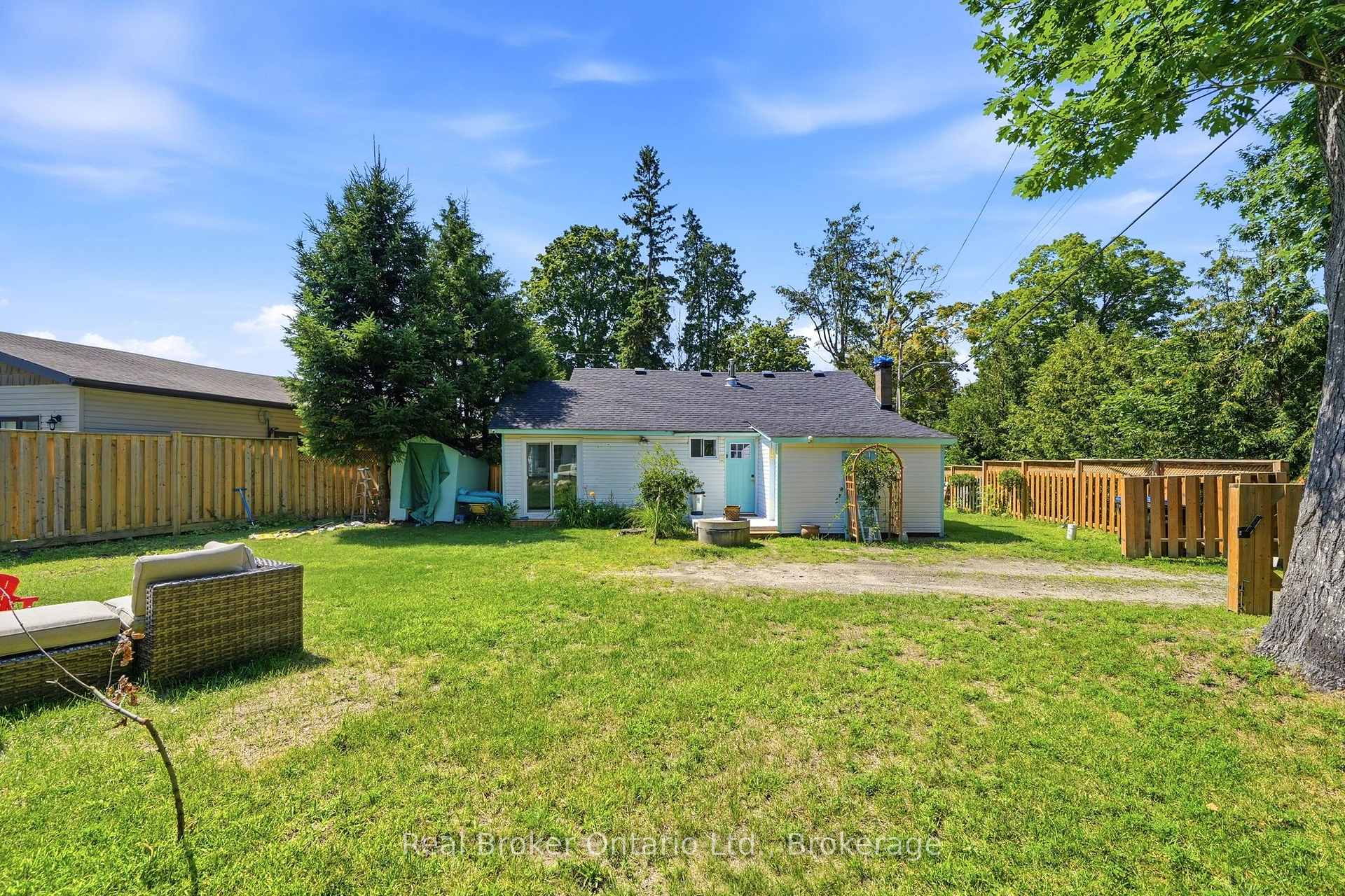 Photo 35 of 7 Oliver Drive, Tiny, Rural Tiny — HOMEH