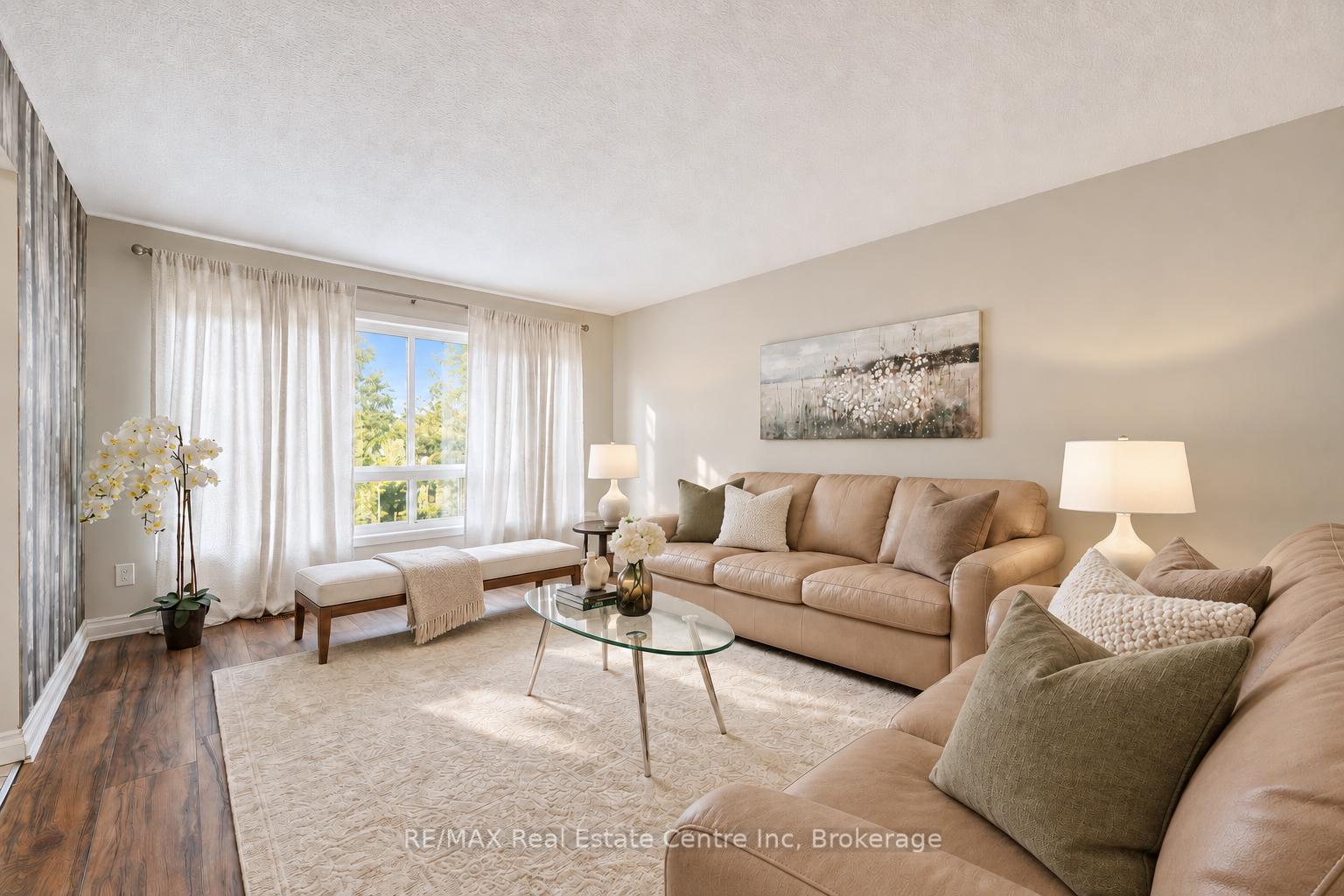 Photo 4 of 35 Eastview Road, Guelph, Grange Road — HOMEH