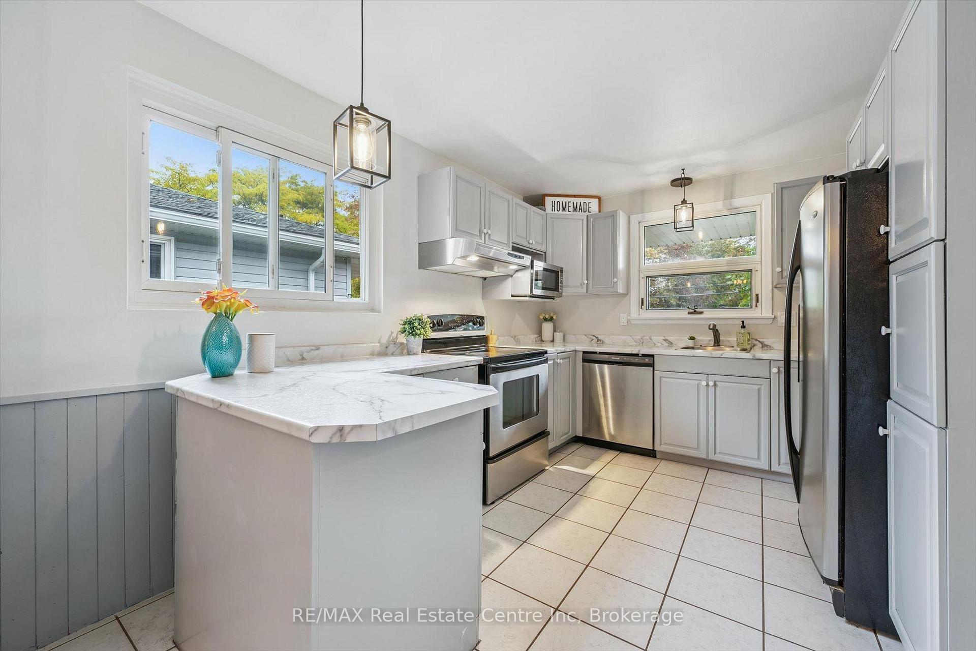 Photo 6 of 35 Eastview Road, Guelph, Grange Road — HOMEH