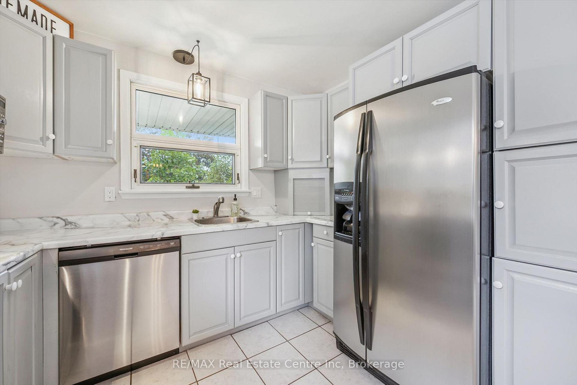 Photo 8 of 35 Eastview Road, Guelph, Grange Road — HOMEH