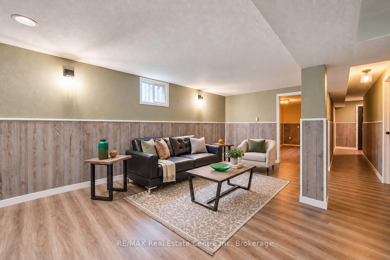 Photo 15 of 35 Eastview Road, Guelph, Grange Road — HOMEH