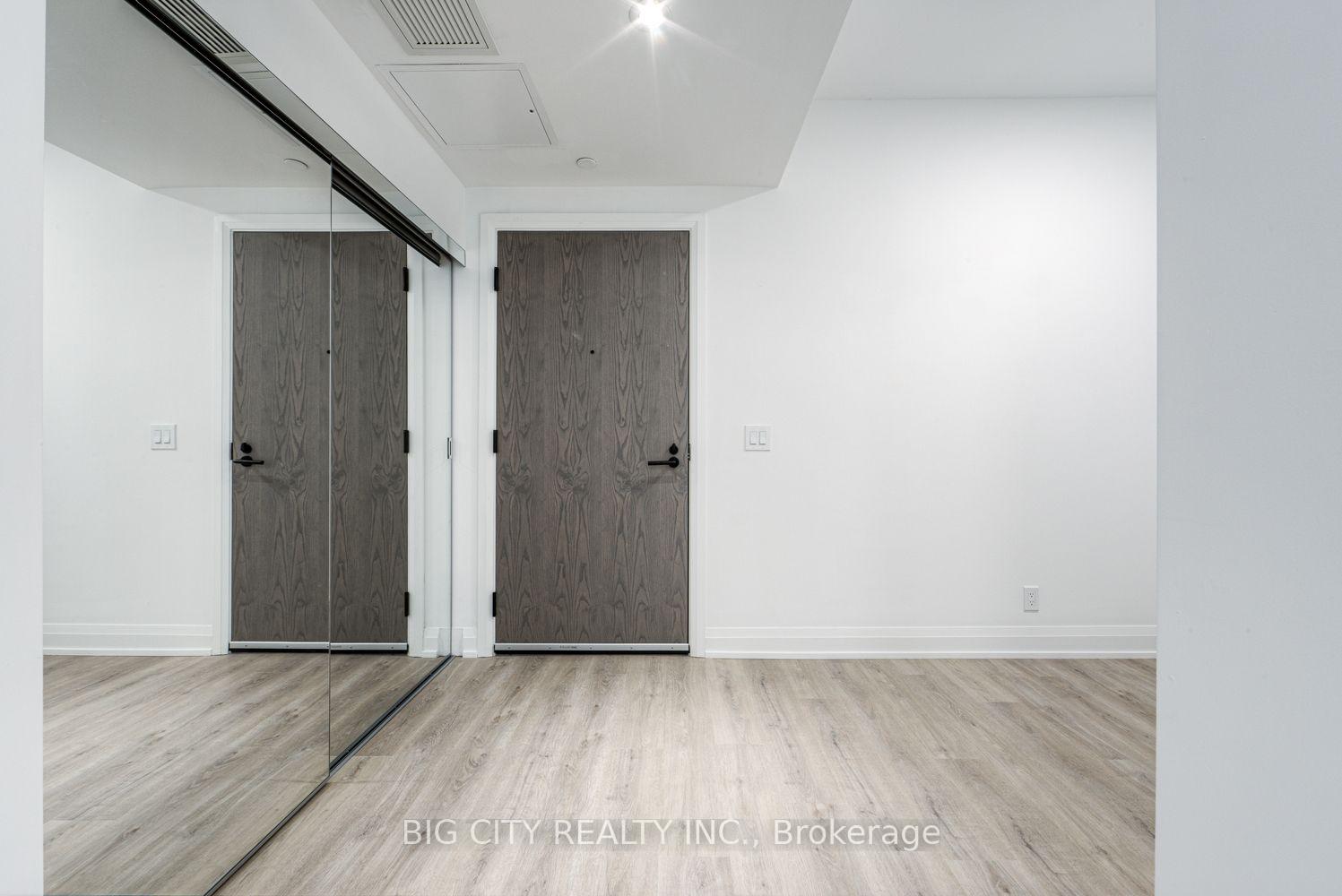Photo 6 of Unit M05, 36 Brentcliffe Road, Toronto, Thorncliffe Park — HOMEH