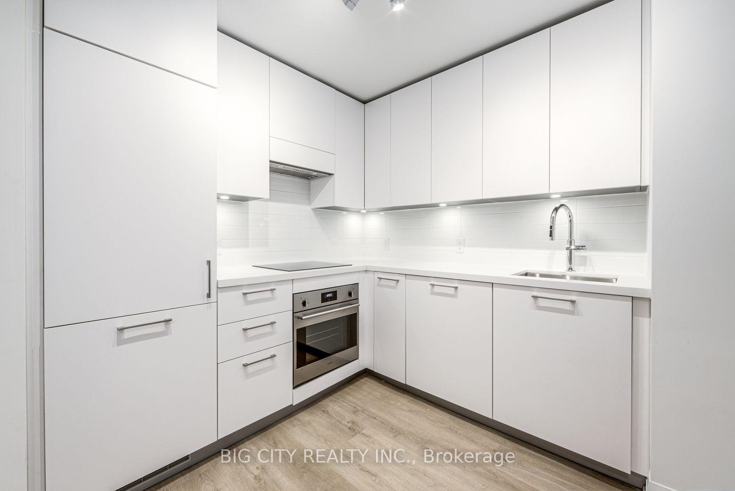 Photo 12 of Unit M05, 36 Brentcliffe Road, Toronto, Thorncliffe Park — HOMEH