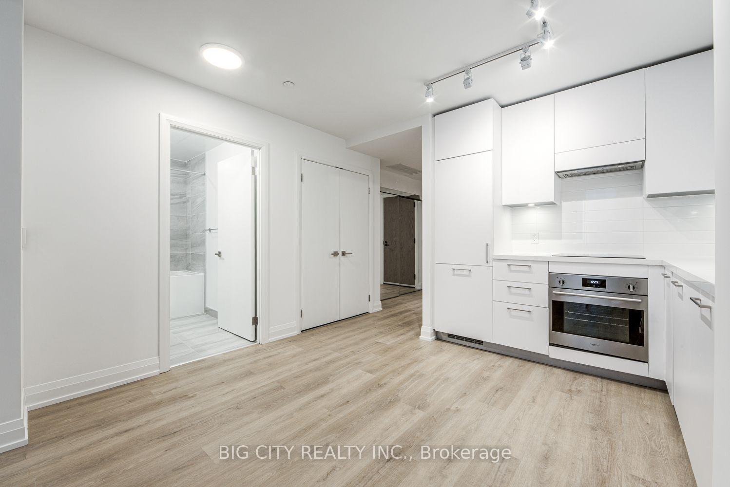 Photo 14 of Unit M05, 36 Brentcliffe Road, Toronto, Thorncliffe Park — HOMEH
