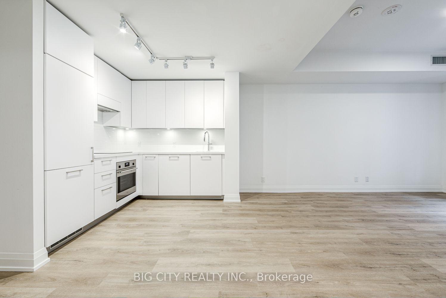 Photo 18 of Unit M05, 36 Brentcliffe Road, Toronto, Thorncliffe Park — HOMEH
