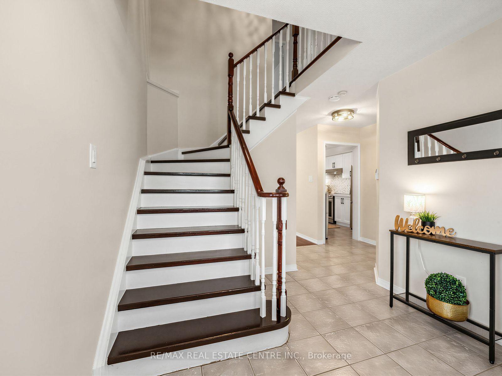 Photo 8 of 3042 Pendleton Road, Mississauga, Meadowvale — HOMEH