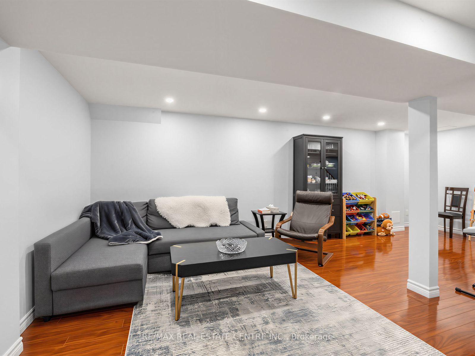 Photo 30 of 3042 Pendleton Road, Mississauga, Meadowvale — HOMEH