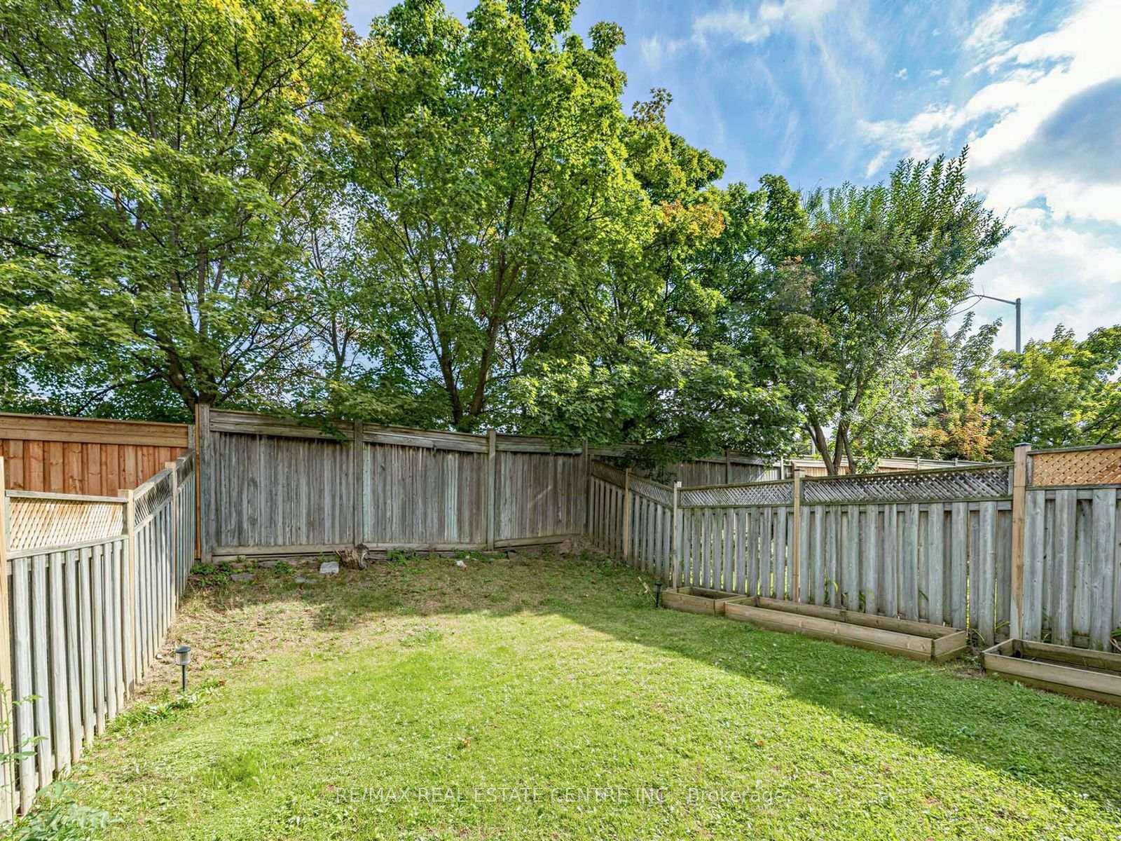 Photo 32 of 3042 Pendleton Road, Mississauga, Meadowvale — HOMEH